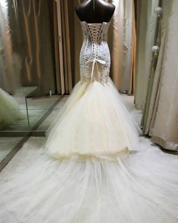 2018 Sexy Beige Lace Mermaid Wedding Dresses Beaded Tulle Ruffles Bridal Gowns Real