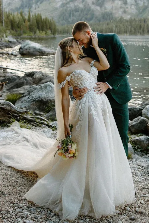 A Line Off the Shoulder Tulle Wedding Dress with Appliques N093