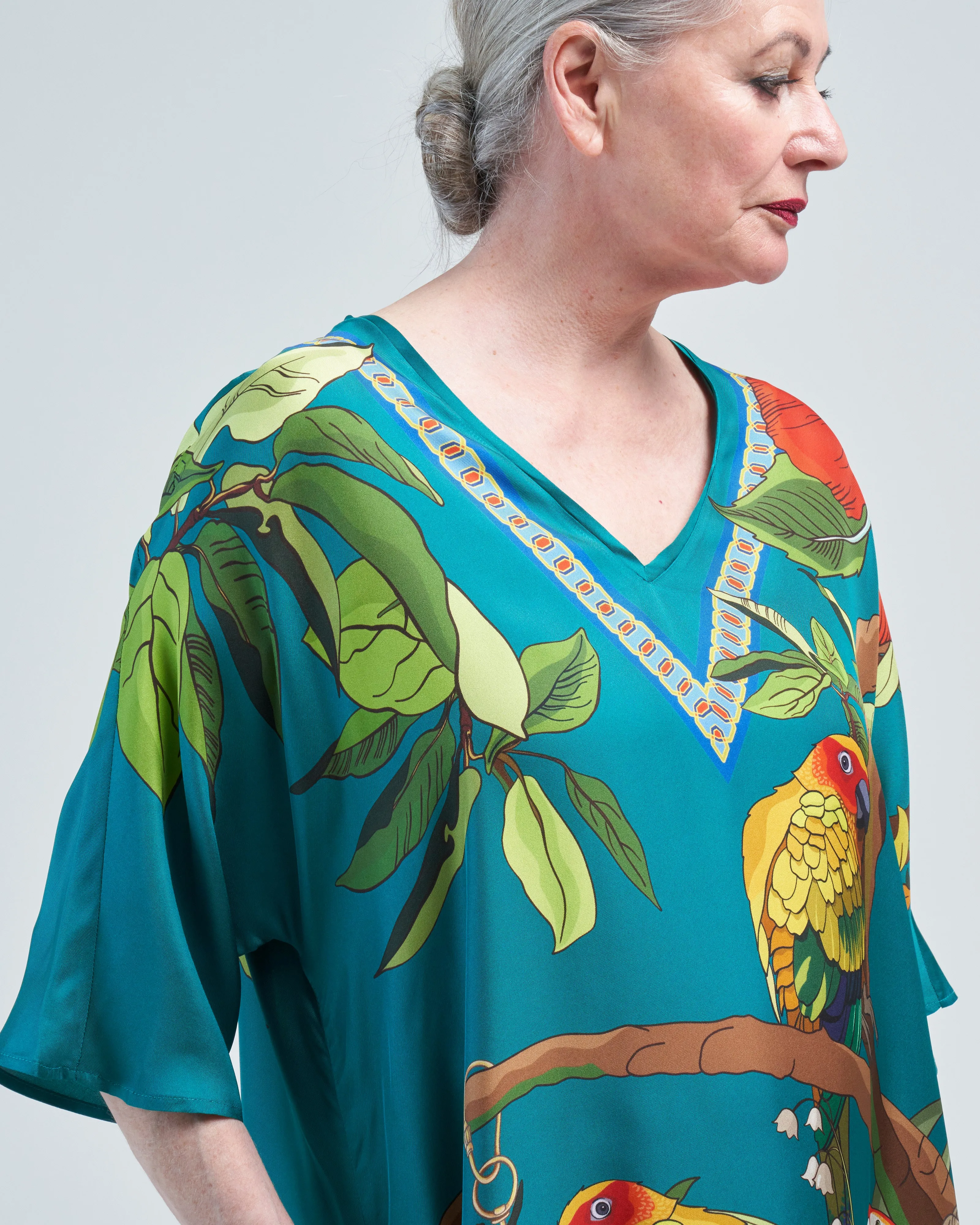aloe silk kaftan parrots