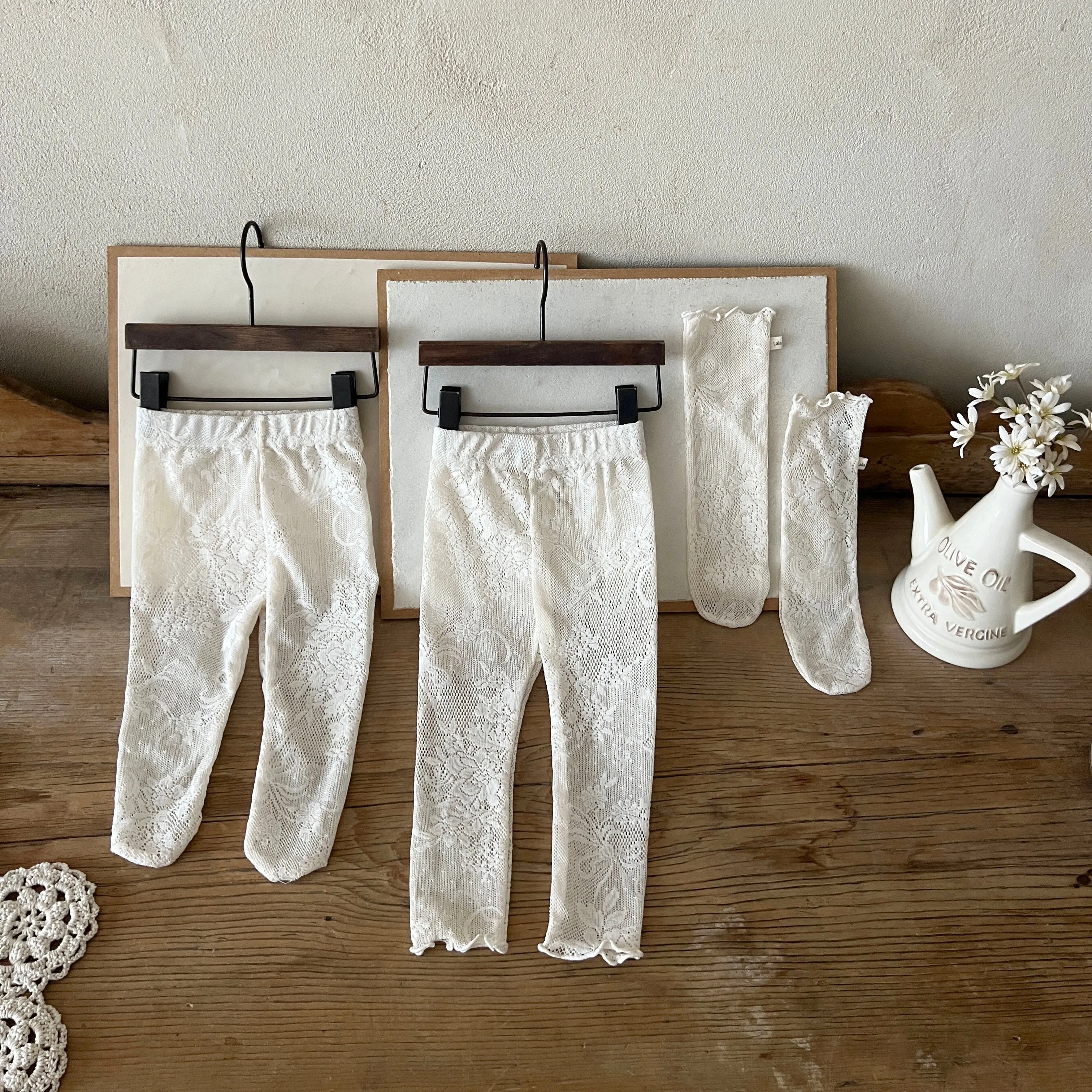 Baby Pretty in Lace Leggings with Foot-Cream
