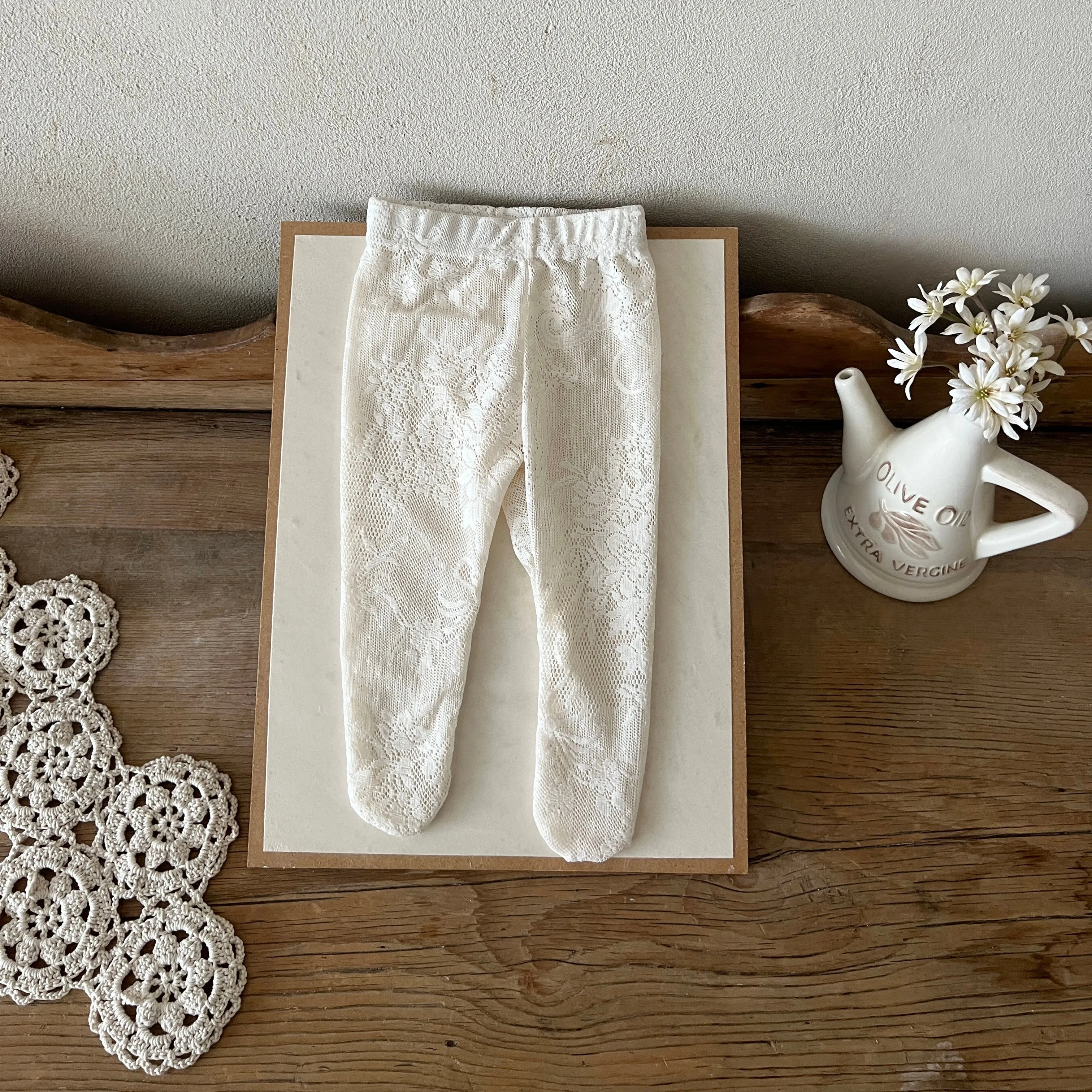 Baby Pretty in Lace Leggings with Foot-Cream