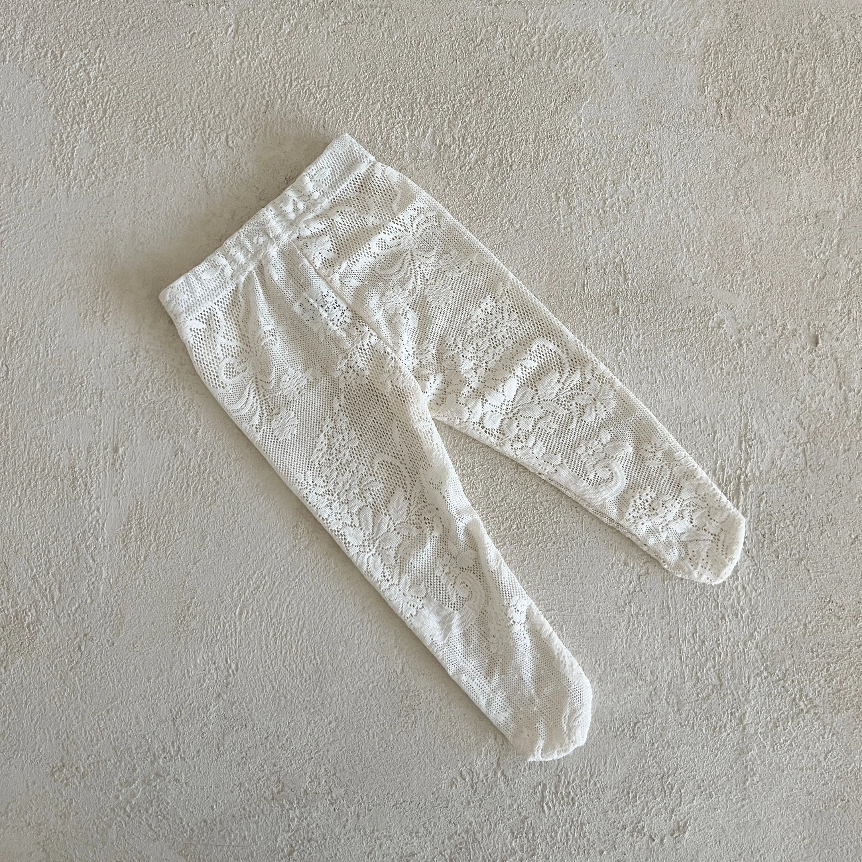 Baby Pretty in Lace Leggings with Foot-Cream