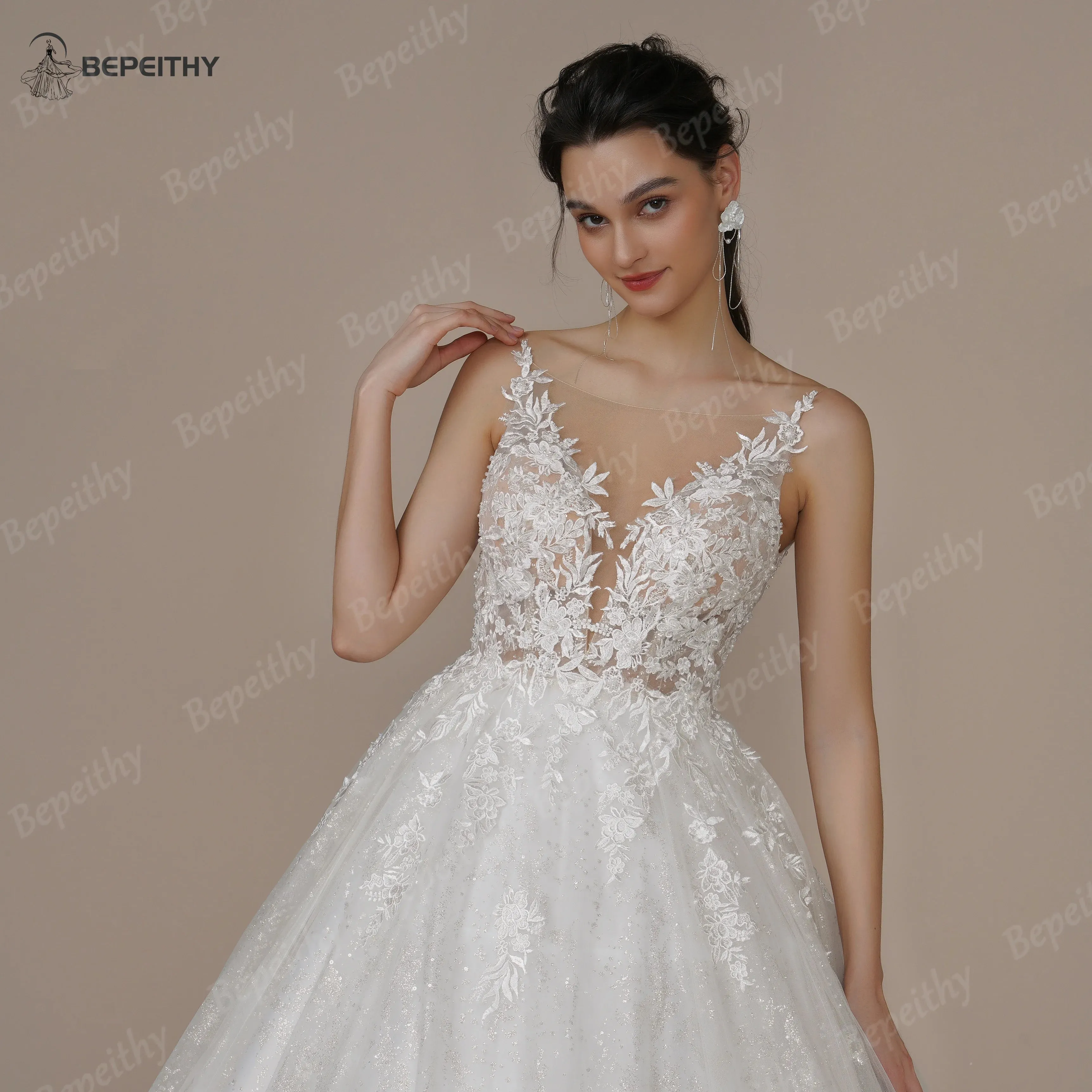 Backless Scoop Lace Wedding Dresses For Bride France Court Train Glitter