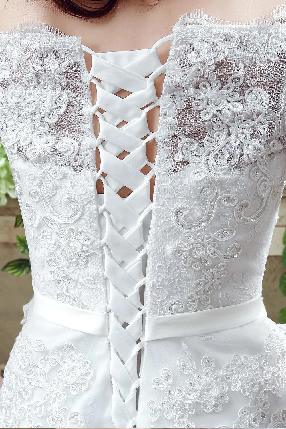 Elegant Off-the-shoulder Lace Appliques Wedding Dress 2018 Bowknot Lace-up-710803