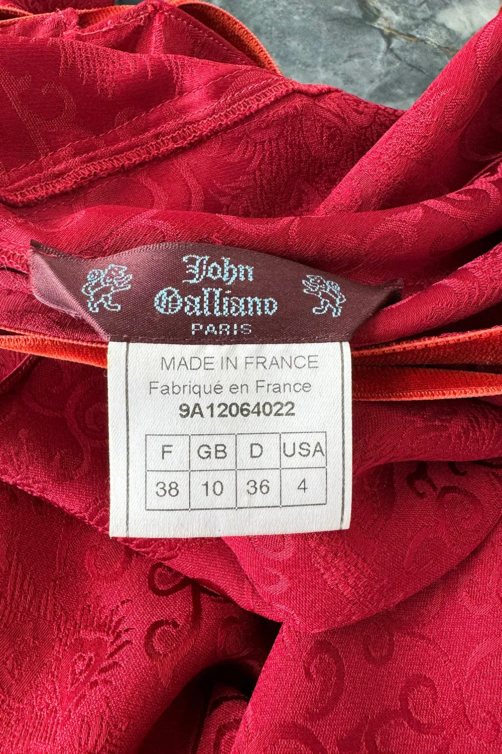 Exquisite Fall 1999 John Galliano Deep Red Bias Cut Patterned Silk Backless Dress w Velvet Ribbon Details