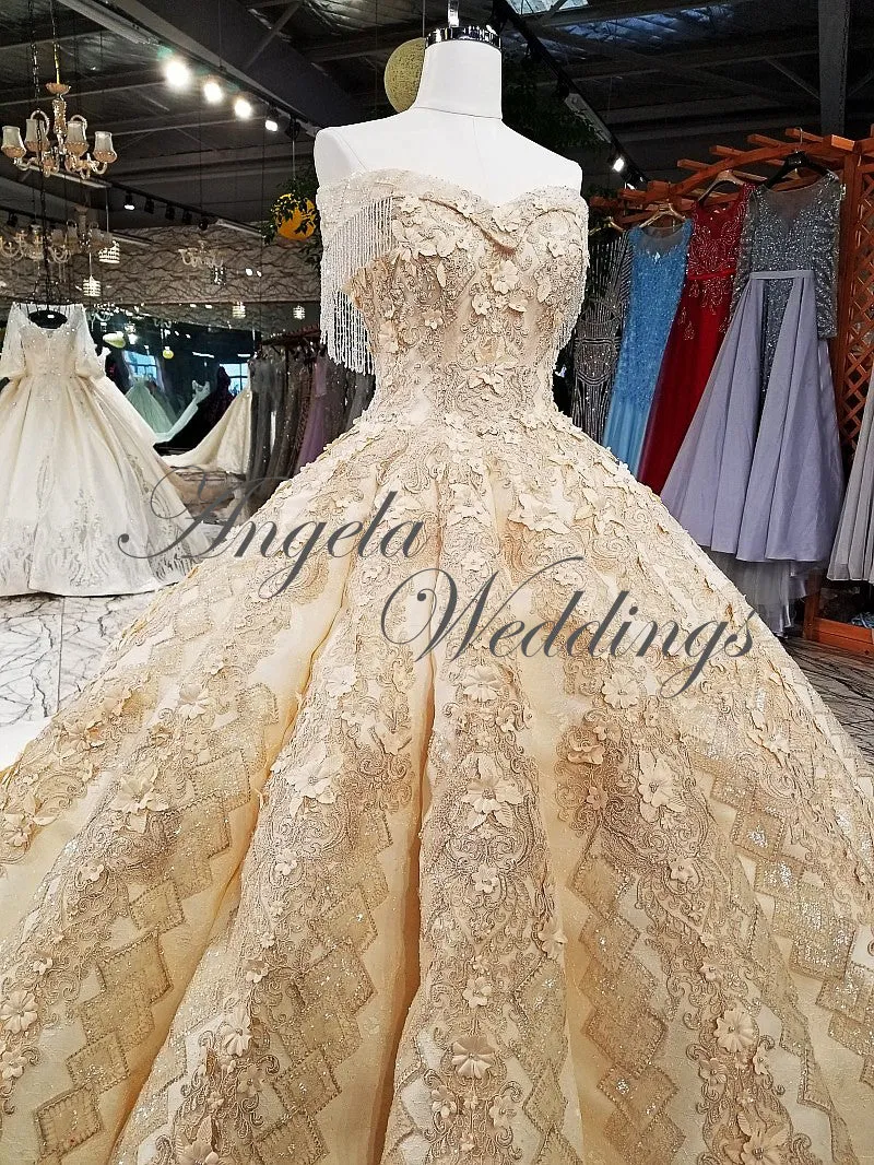Gold Lace Ball Gown Wedding Dresses with Appliques Beaded