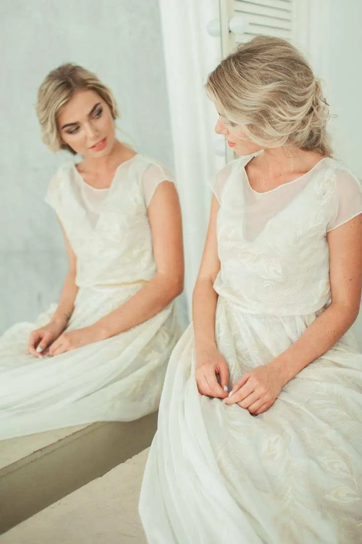 High Neck Chiffon Satin Embroidered Button Zipper Wedding Dress-714863