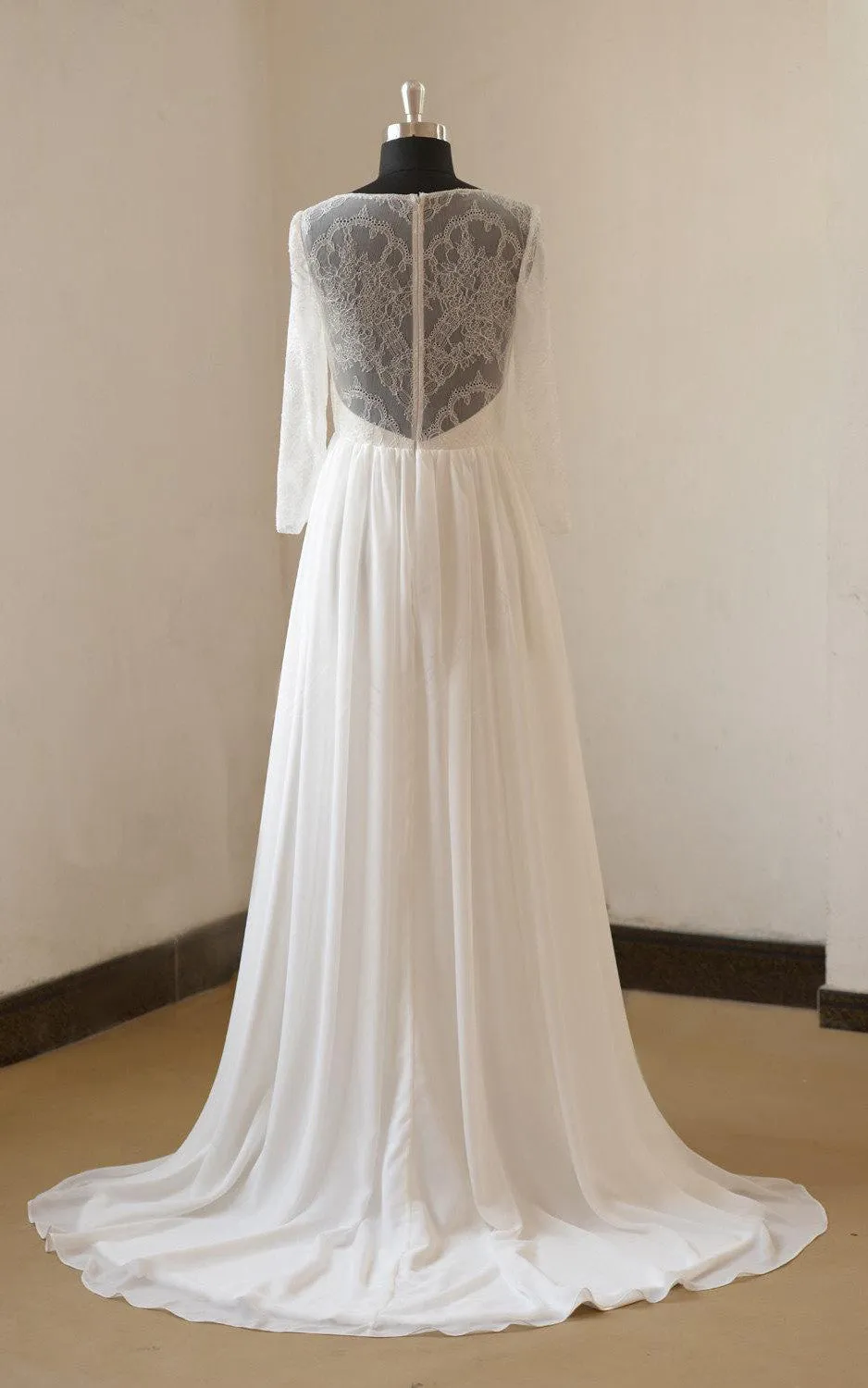 Jewel Neck Long Sleeve A-Line Chiffon Wedding Dress With Open Back-ET_711123