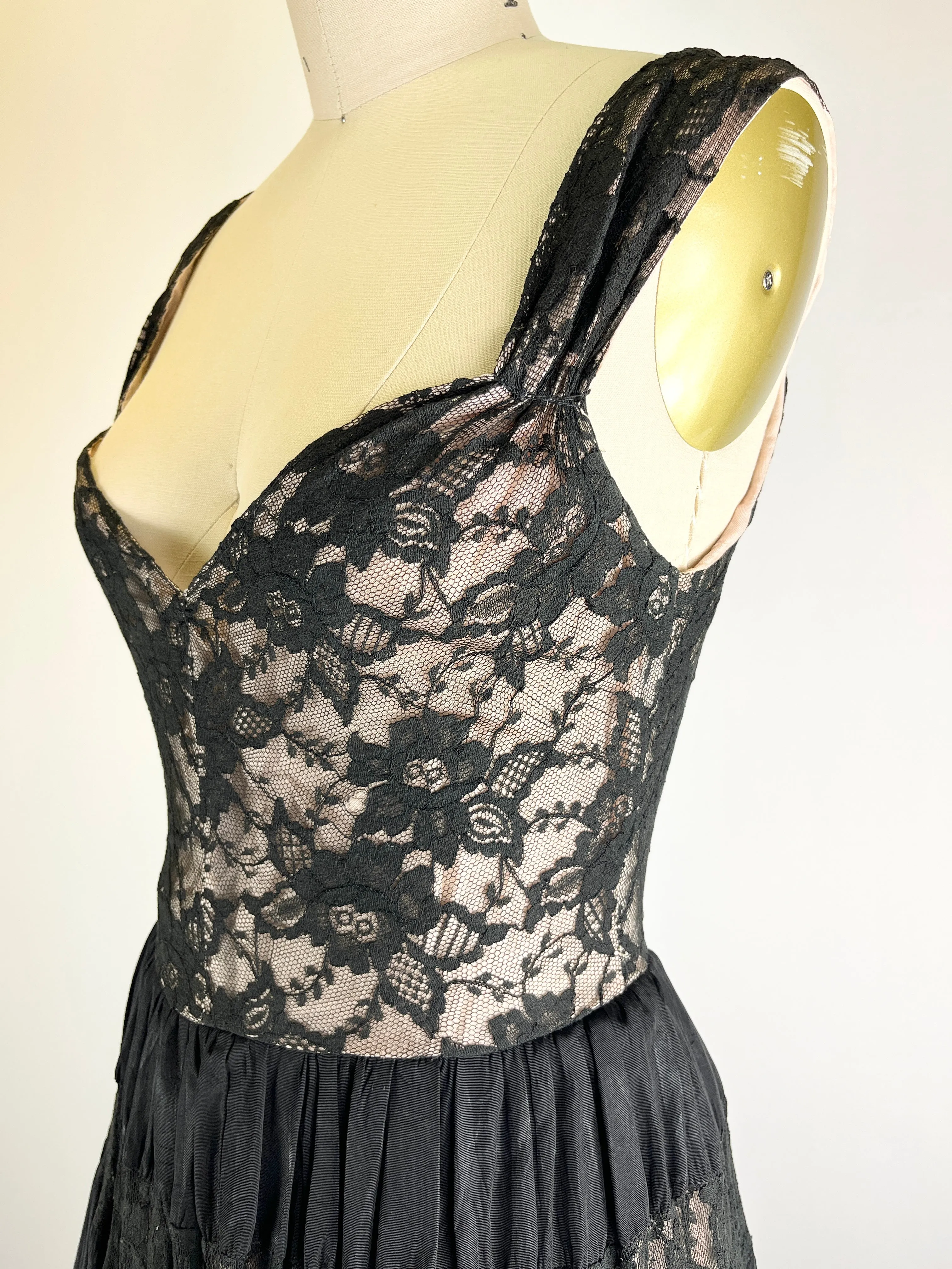 Lace 1950s Dress