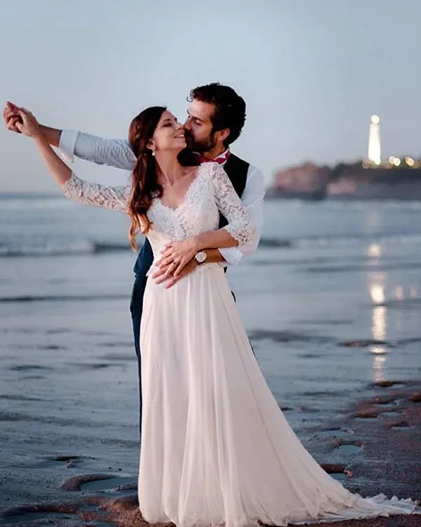 New 2020 A-line Wedding Dresses with V-Neck 3/4 Lace Sleeve Tulle Skirt Bridal Gowns