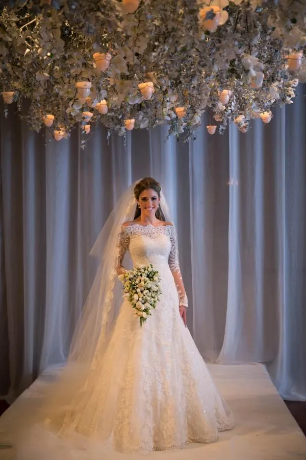 Noiva Train Ivory Long Sleeve Lace Wedding Dress 2018 Elegant Sweep Zipper Back Vestidos De Applique Wedding Dress-710543