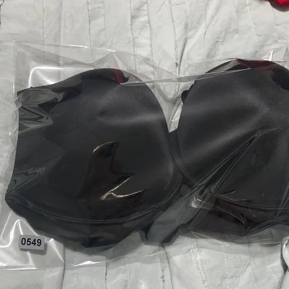 NWOT! Victoria's Secret Fashion Show '24 Women's Bombshell Add-2-Cups