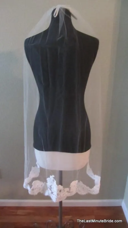Paloma Blanca Bridal Veil Style: V419F