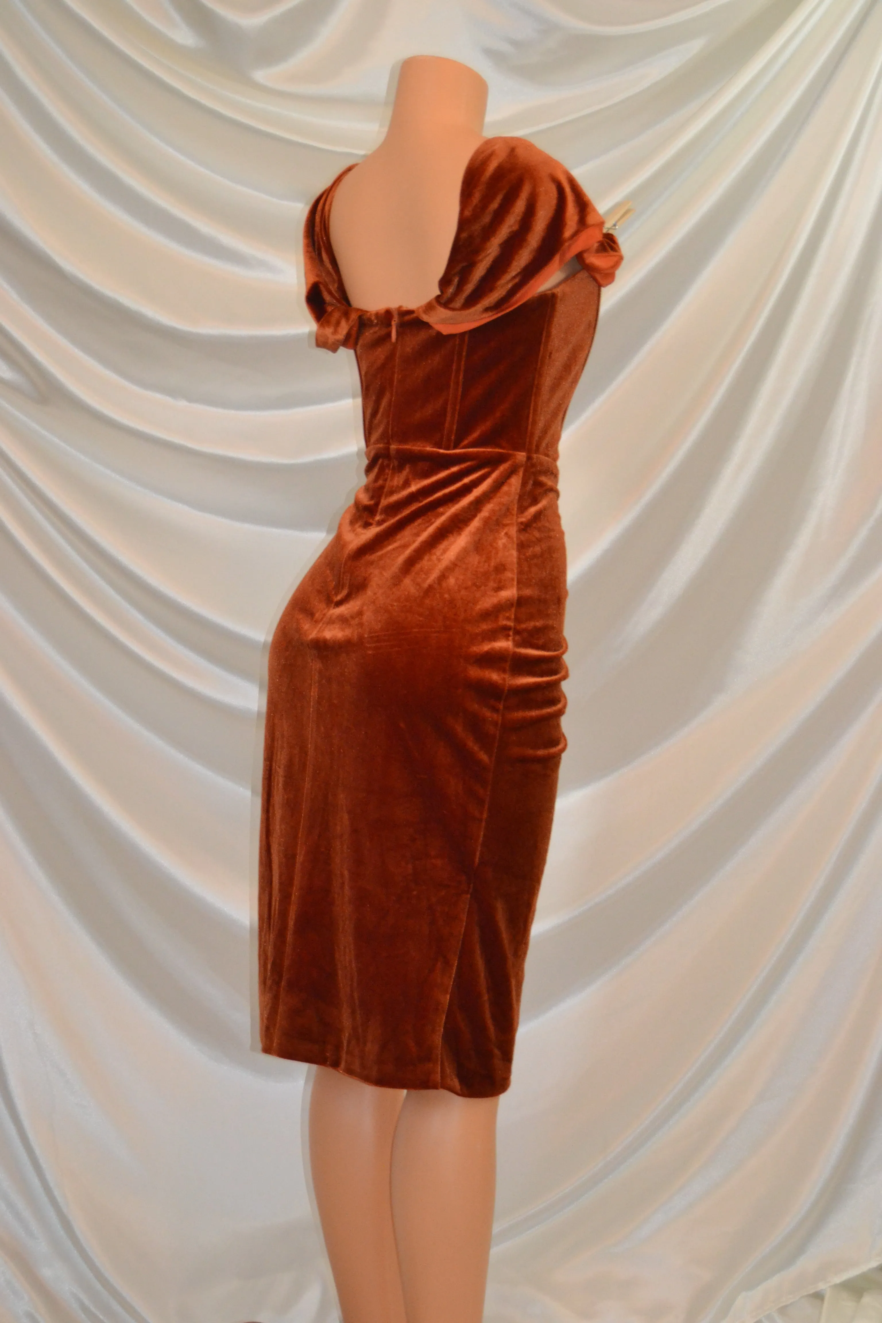 Pre-order Gabriella Velvet Dress x Burnt Orange