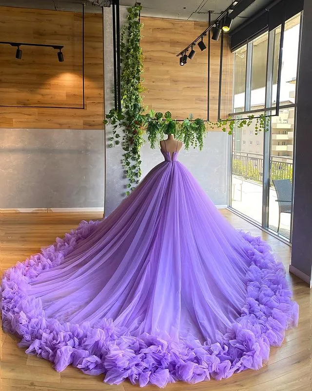 Purple Tulle Quinceanera Dresses Ball Gown Spaghetti Straps V-Neck Beaded Sweet 16 Dress 803076