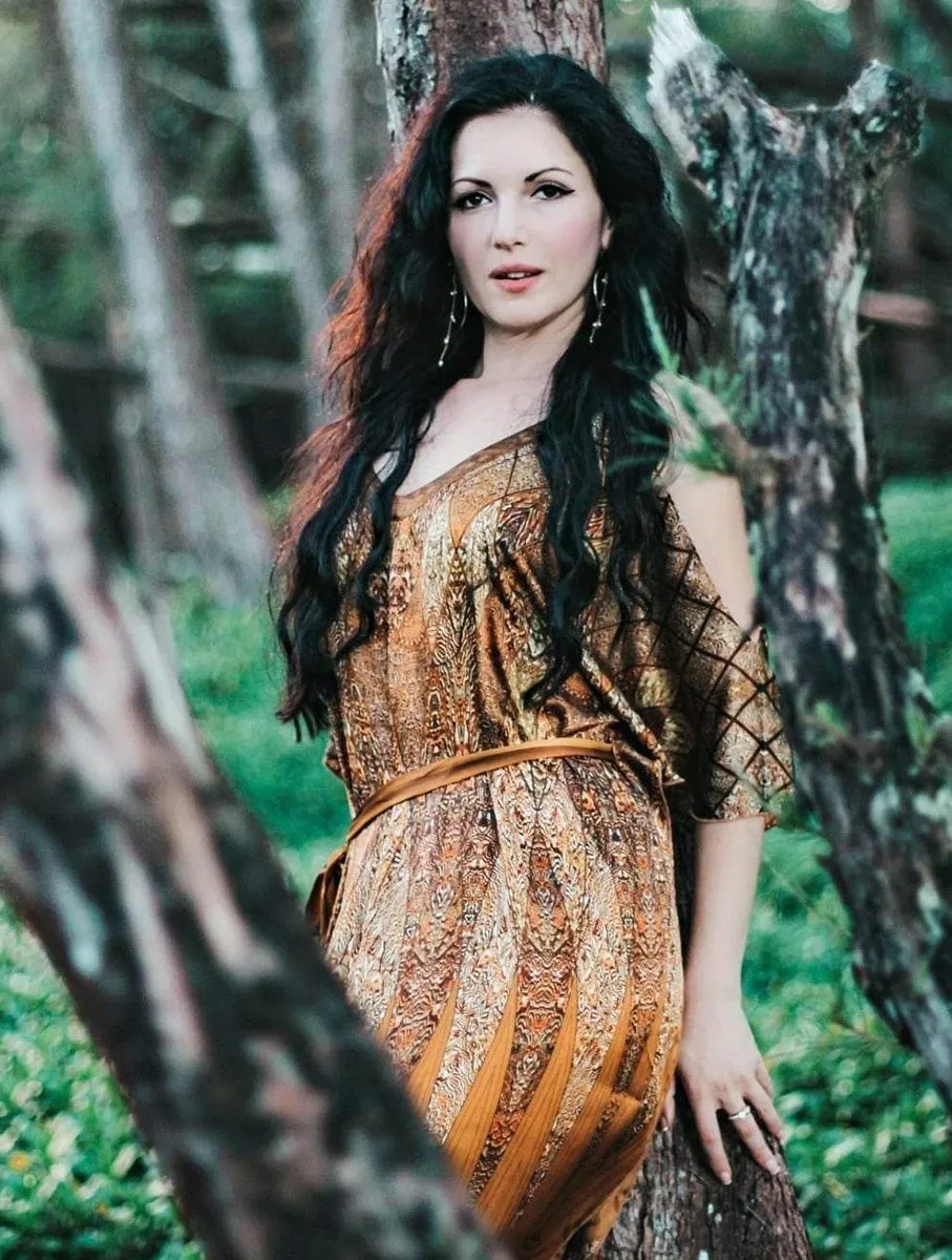 Queen Lakshmi Open Sleeve Dress