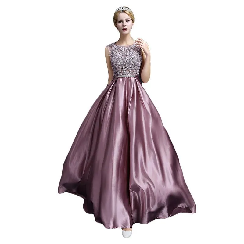 Riley Lace Runway Dresses