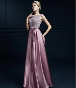 Riley Lace Runway Dresses