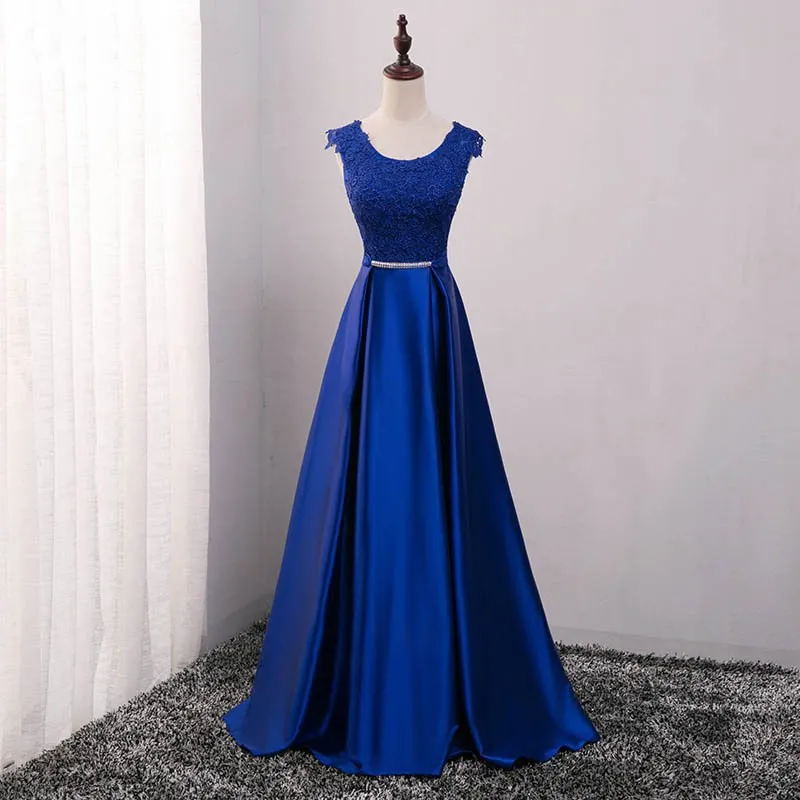 Riley Lace Runway Dresses