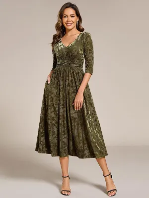 Robe d'invitée de mariage plissée à manches 3/4 en velours fleuri