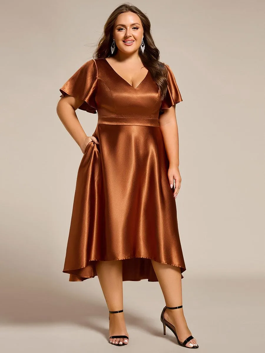 Robe d'invitée mi-longue en satin à ourlet haut-bas