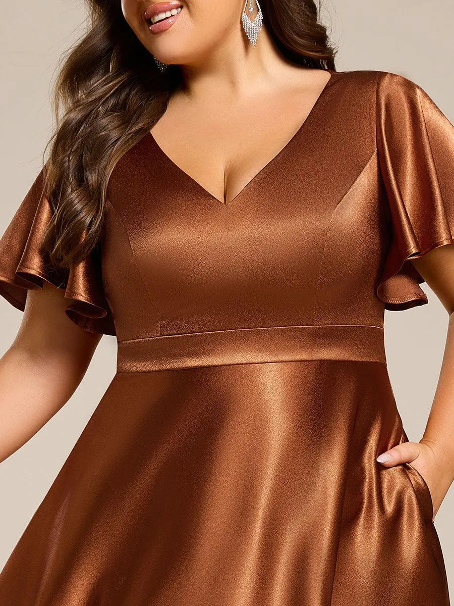 Robe d'invitée mi-longue en satin à ourlet haut-bas