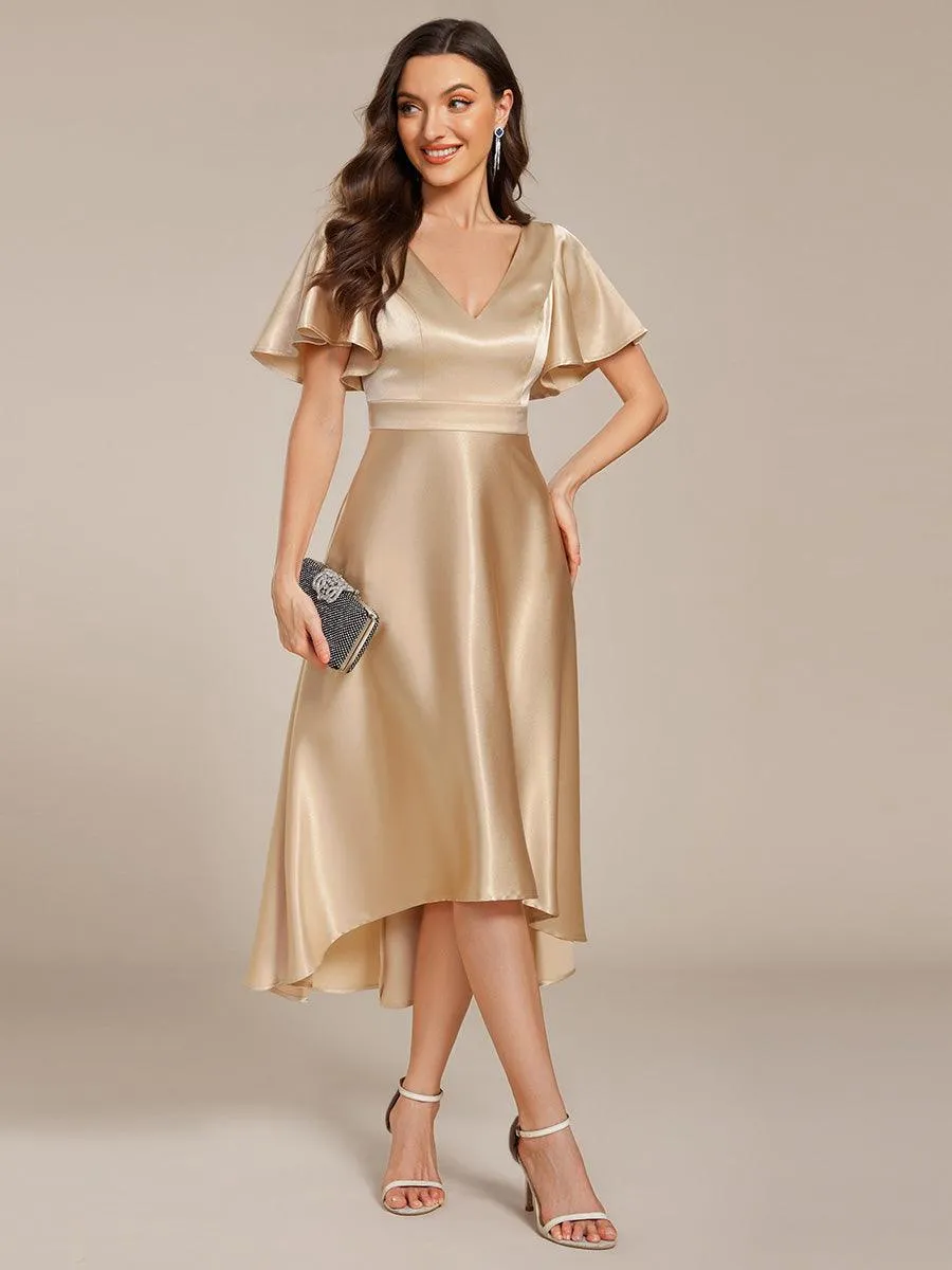 Robe d'invitée mi-longue en satin à ourlet haut-bas