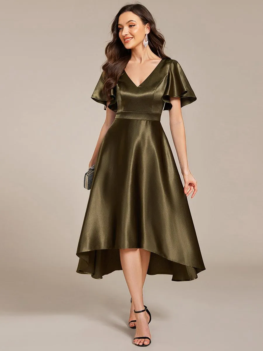 Robe d'invitée mi-longue en satin à ourlet haut-bas