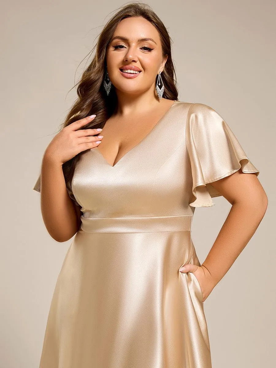 Robe d'invitée mi-longue en satin à ourlet haut-bas