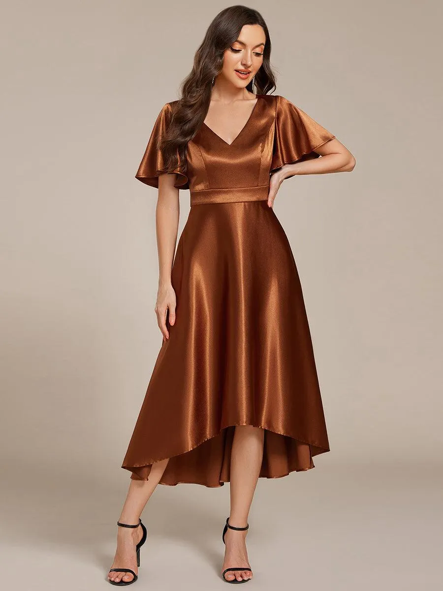 Robe d'invitée mi-longue en satin à ourlet haut-bas