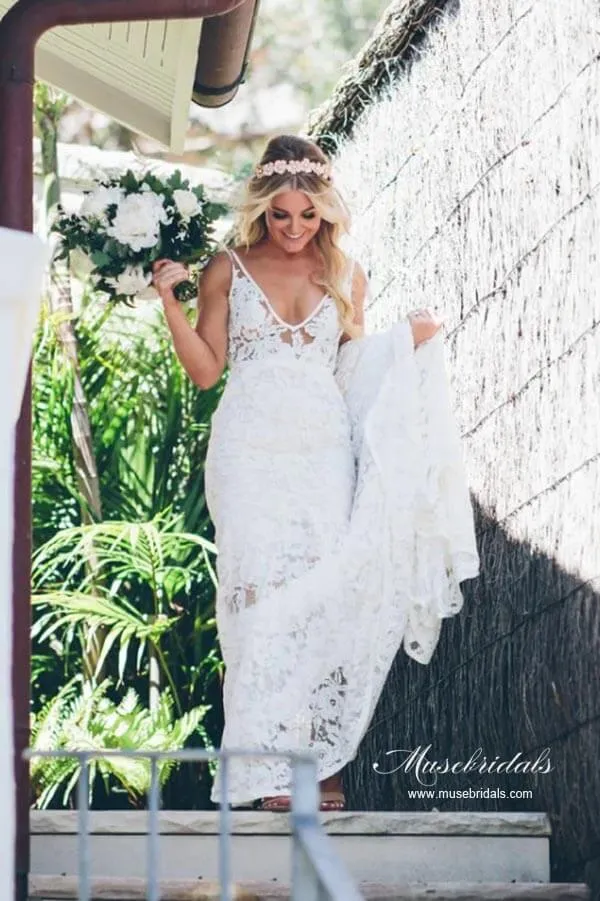 Roycebridal Graceful Mermaid V-neck Lace Wedding Dresses With Sweep Train, MW936