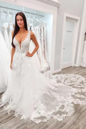 Roycebridal Tulle A-line V-neck Lace Appliques Wedding Dresses With Chapel Train, MW888