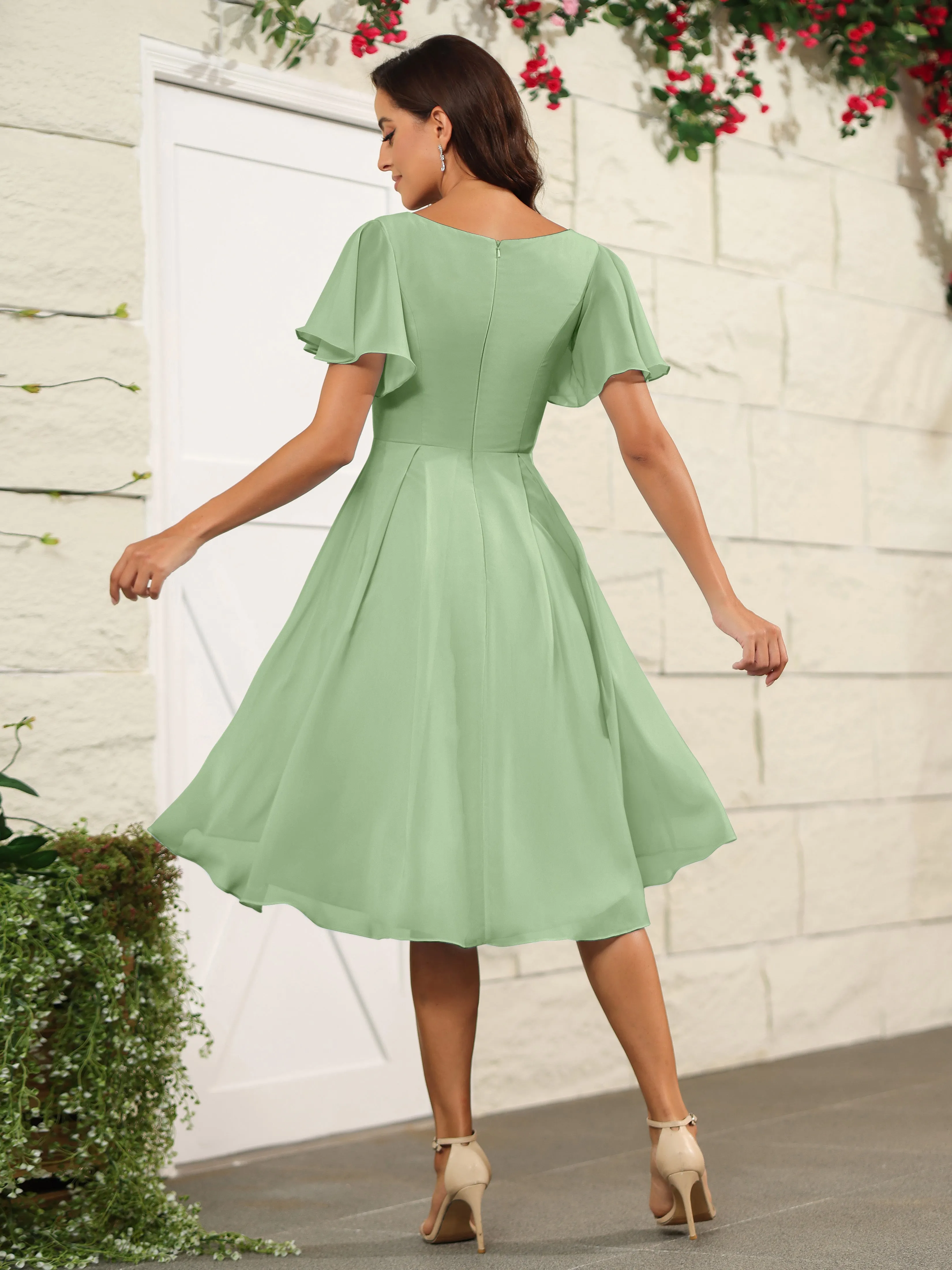 Short Sleeves Chiffon V Neck Knee Length Bridesmaid Dresses