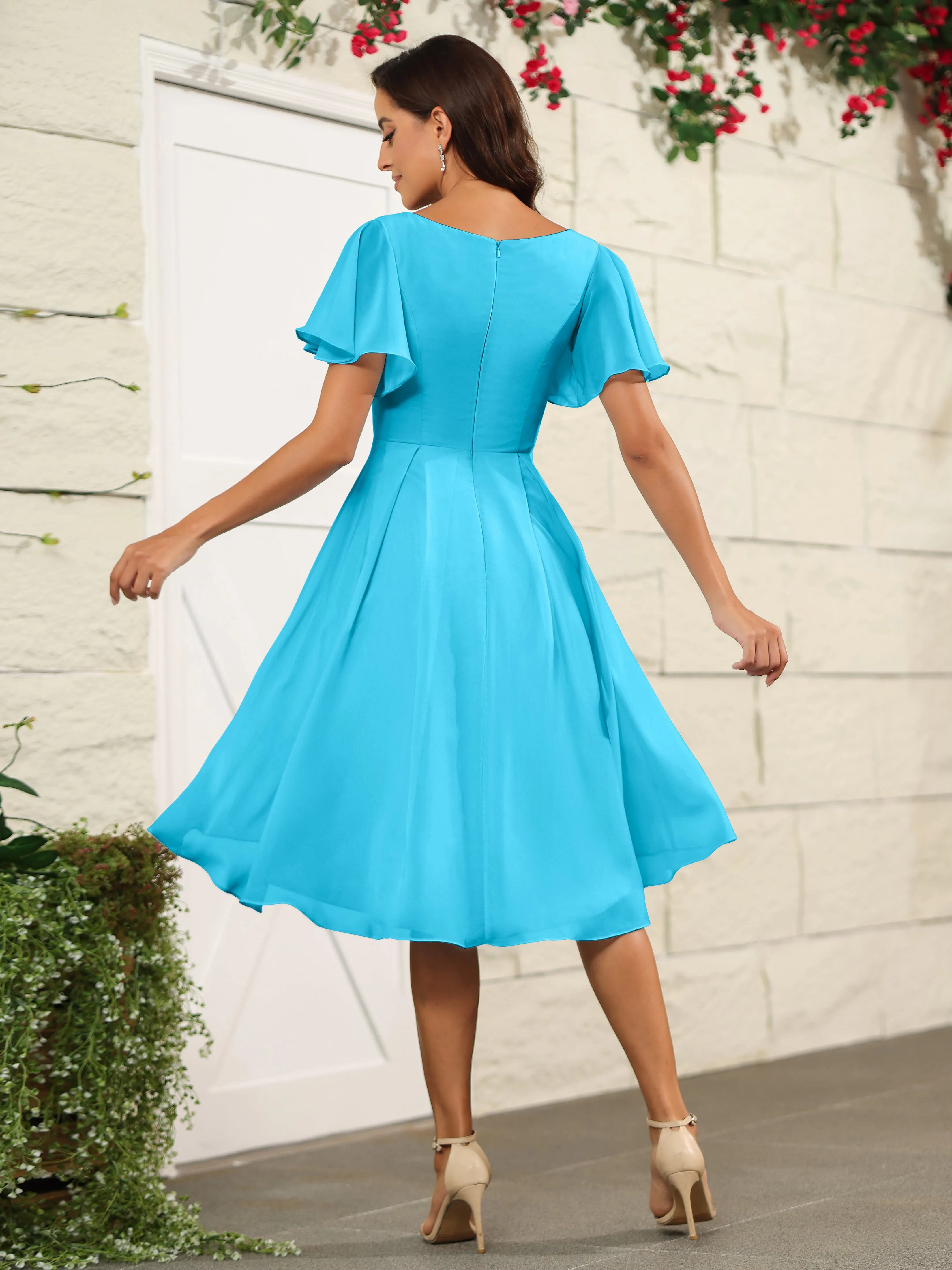 Short Sleeves Chiffon V Neck Knee Length Bridesmaid Dresses
