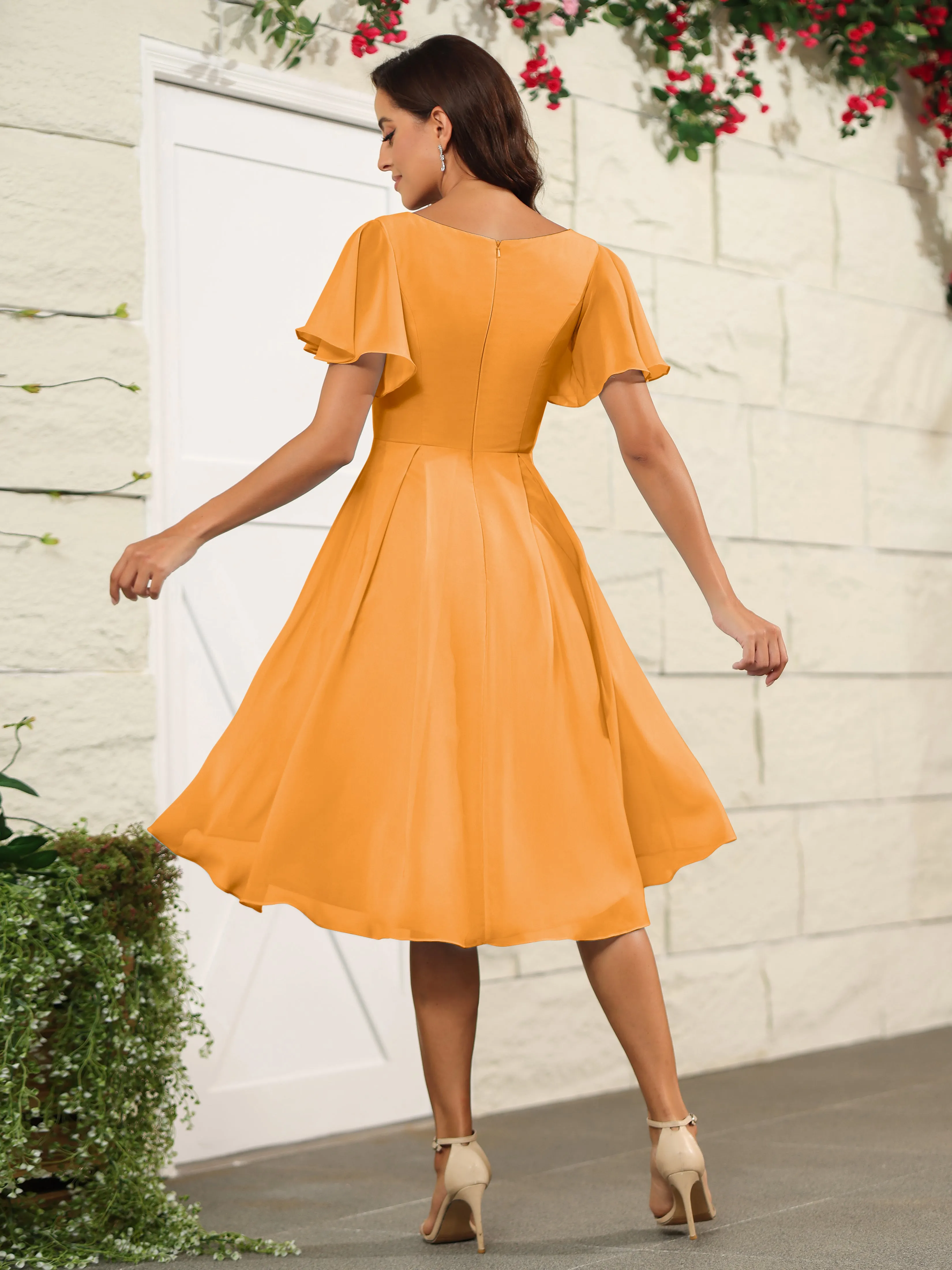 Short Sleeves Chiffon V Neck Knee Length Bridesmaid Dresses