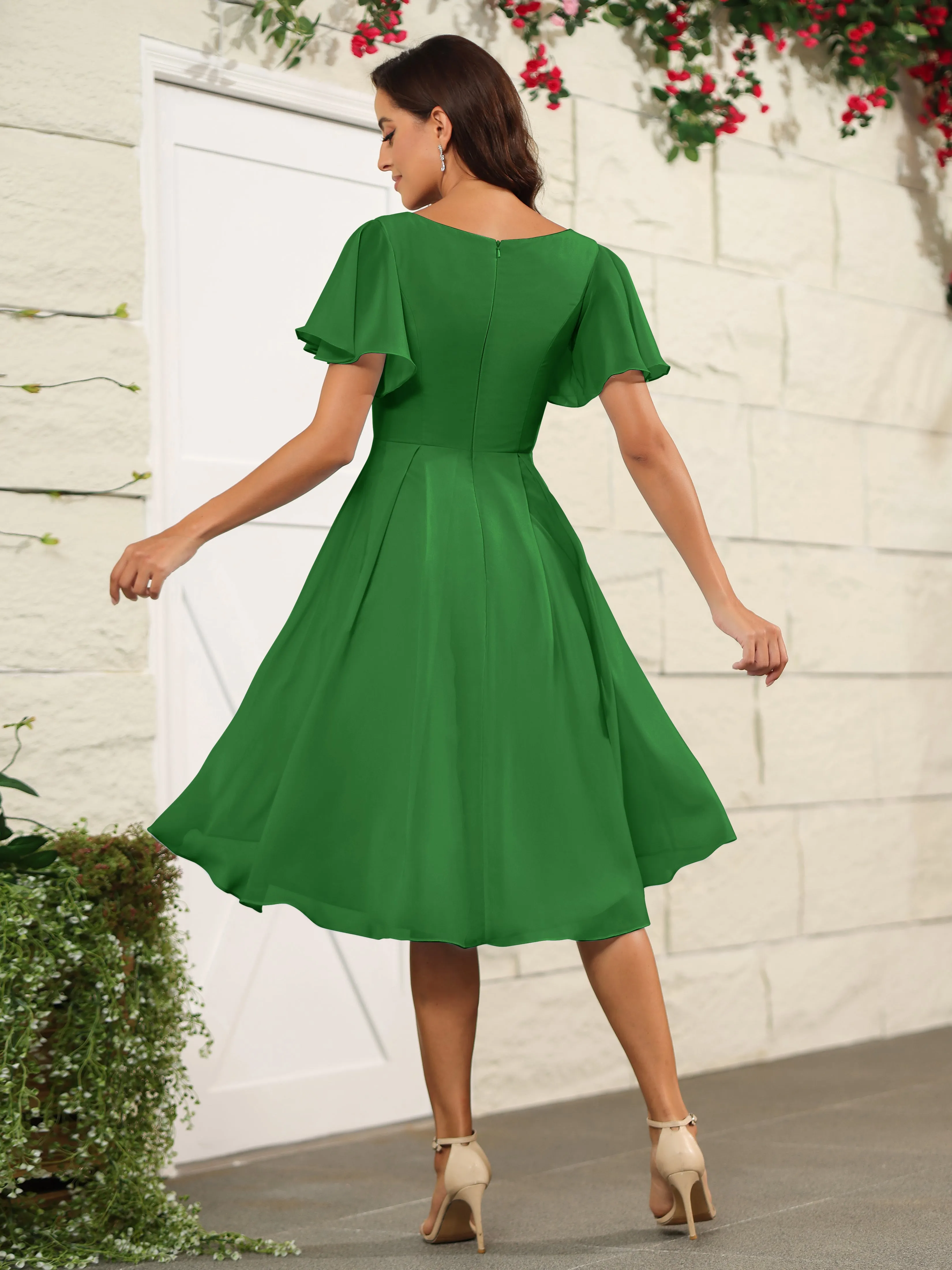 Short Sleeves Chiffon V Neck Knee Length Bridesmaid Dresses