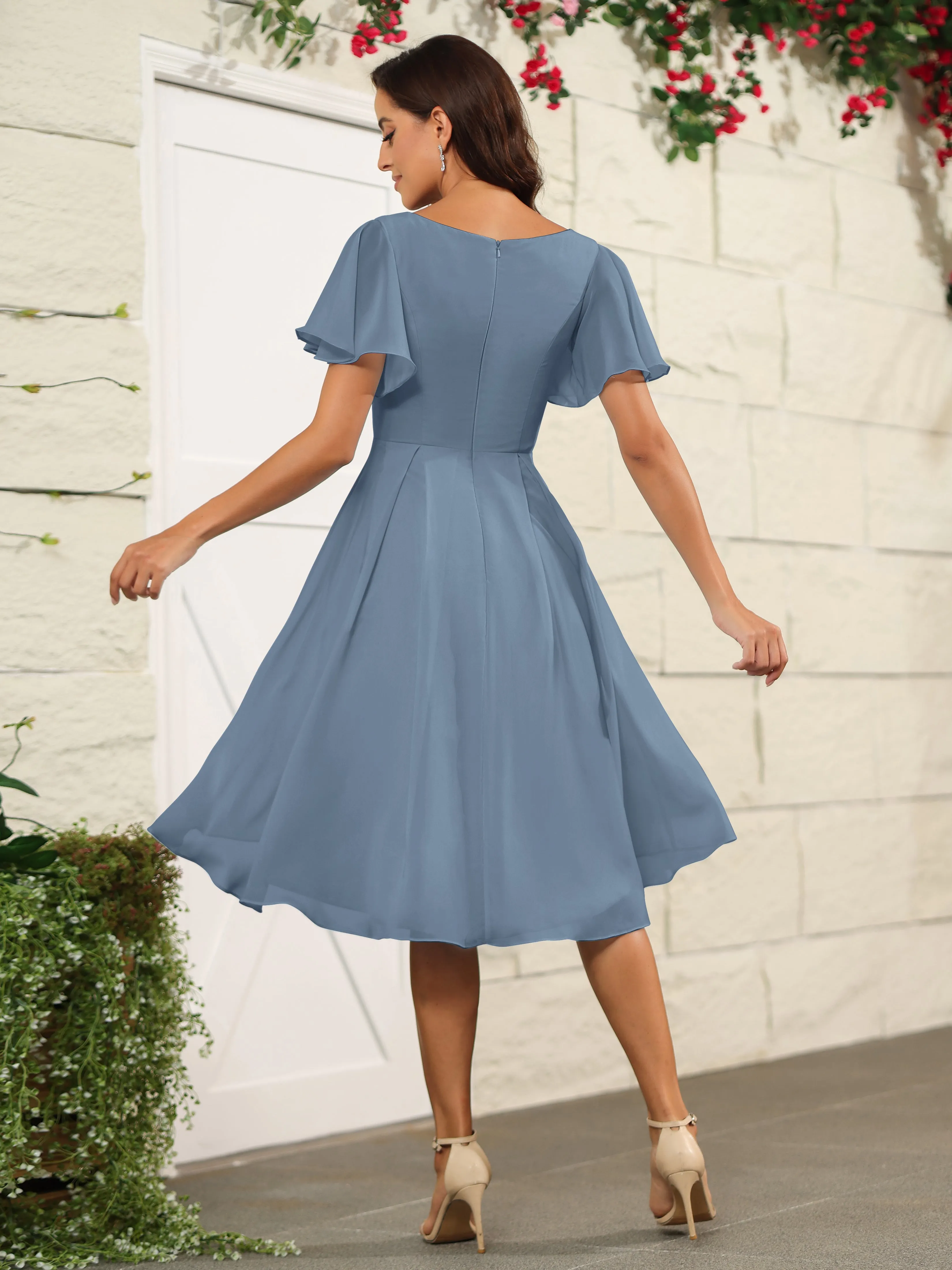 Short Sleeves Chiffon V Neck Knee Length Bridesmaid Dresses