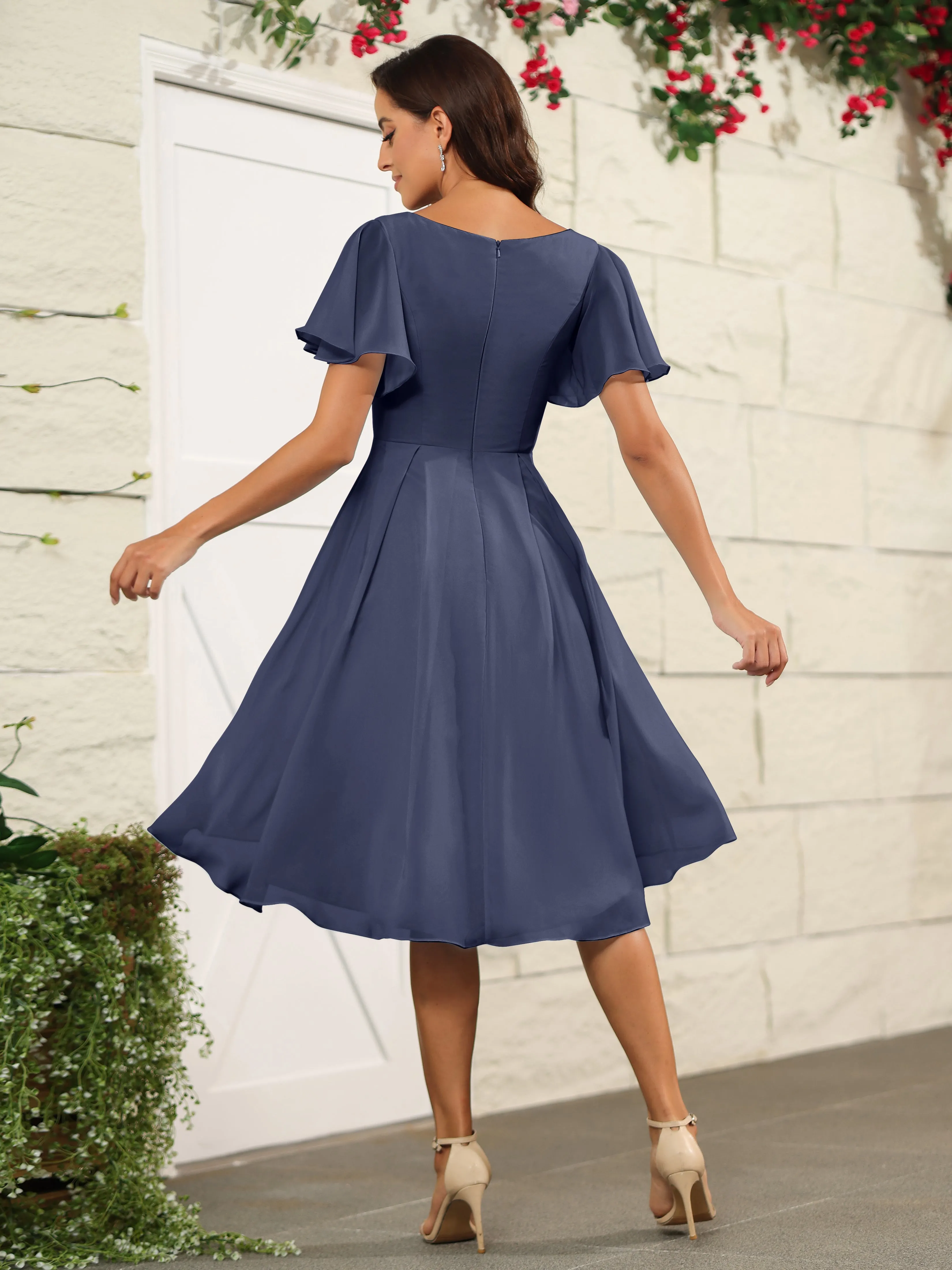 Short Sleeves Chiffon V Neck Knee Length Bridesmaid Dresses