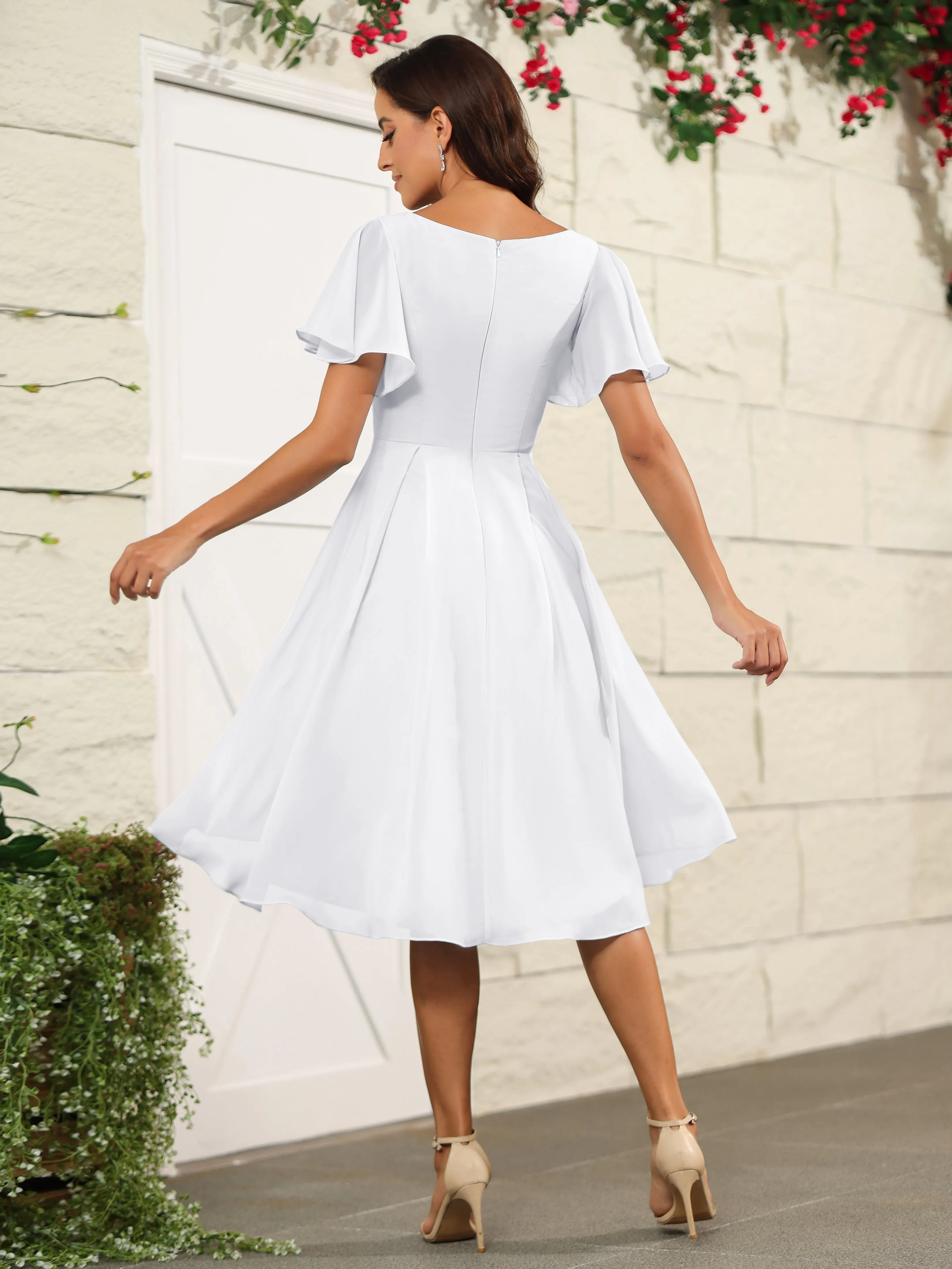 Short Sleeves Chiffon V Neck Knee Length Bridesmaid Dresses