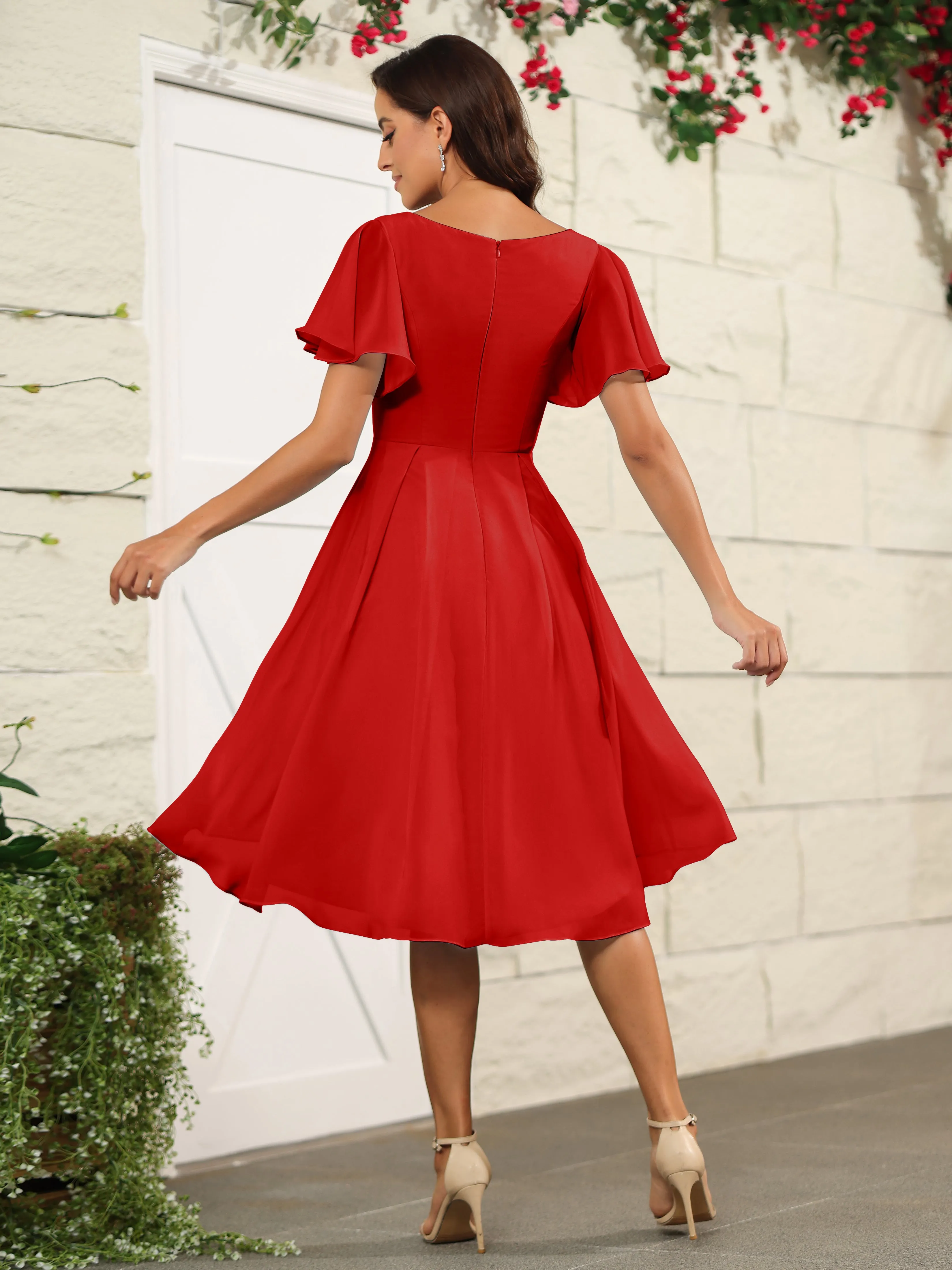 Short Sleeves Chiffon V Neck Knee Length Bridesmaid Dresses