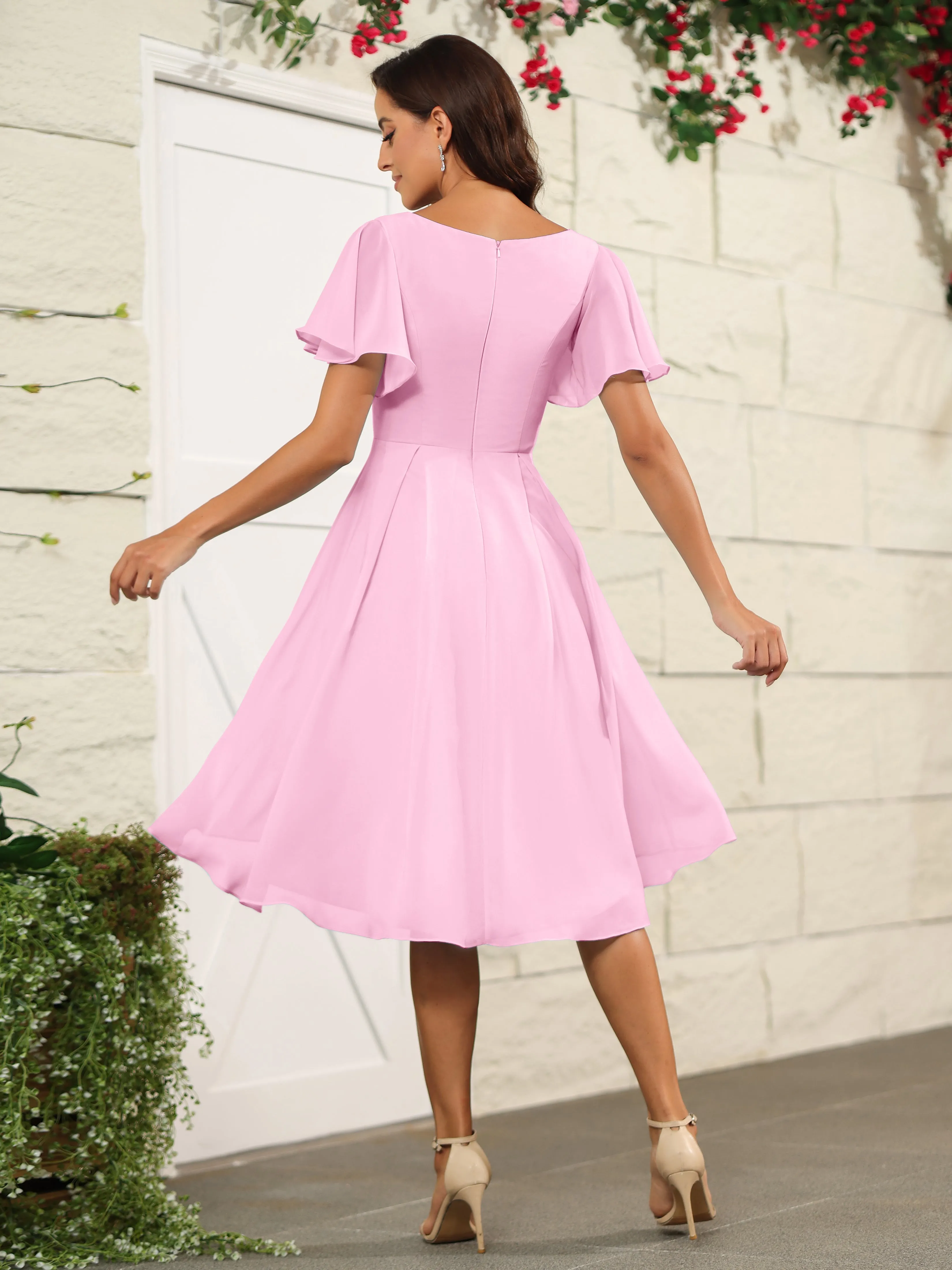 Short Sleeves Chiffon V Neck Knee Length Bridesmaid Dresses