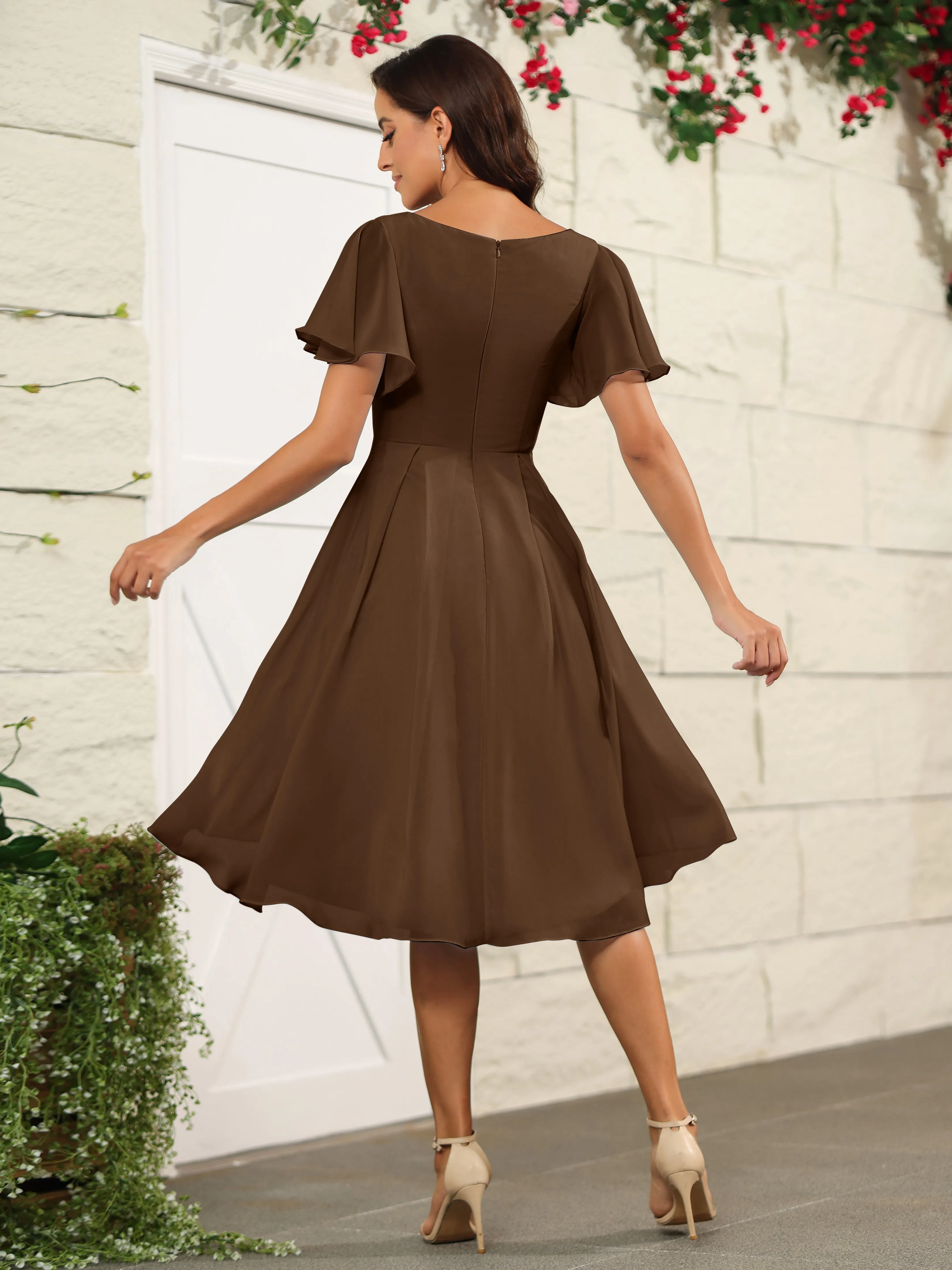 Short Sleeves Chiffon V Neck Knee Length Bridesmaid Dresses