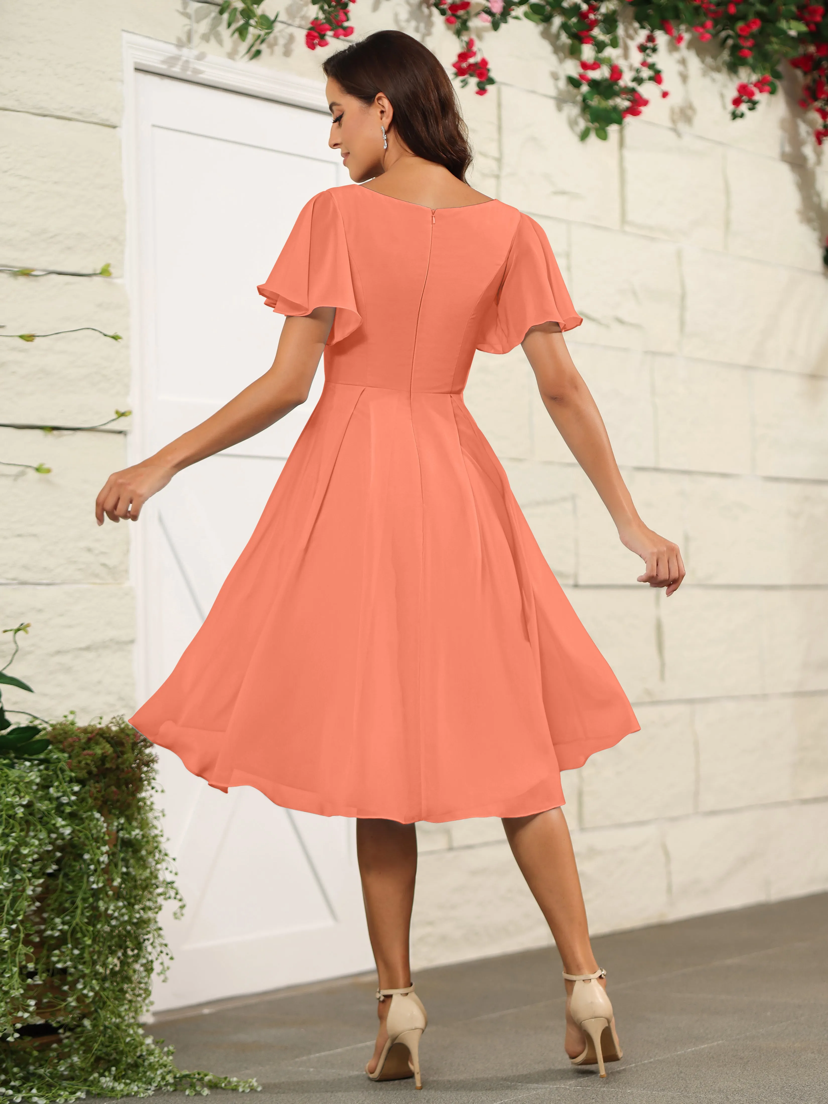 Short Sleeves Chiffon V Neck Knee Length Bridesmaid Dresses