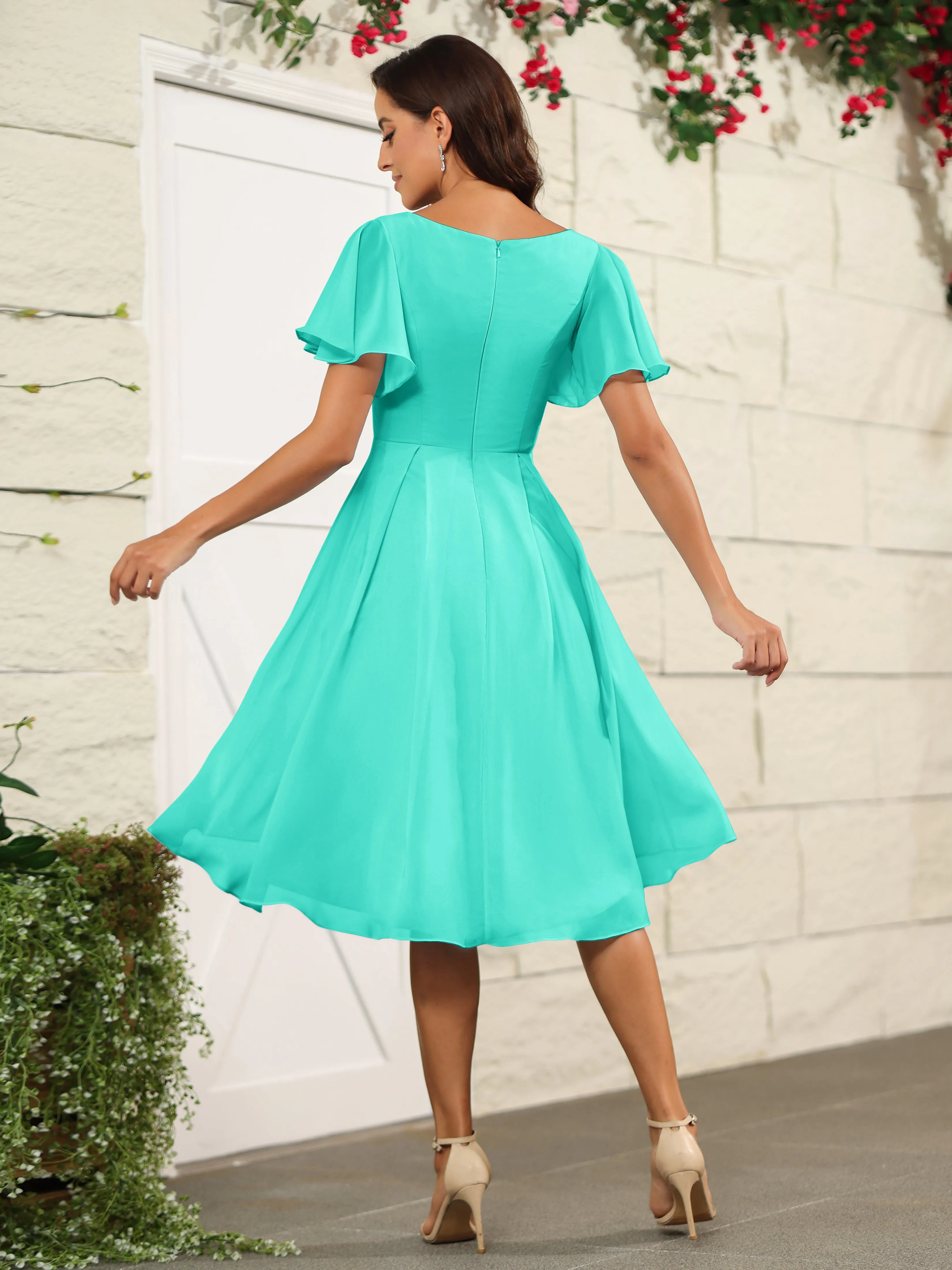 Short Sleeves Chiffon V Neck Knee Length Bridesmaid Dresses