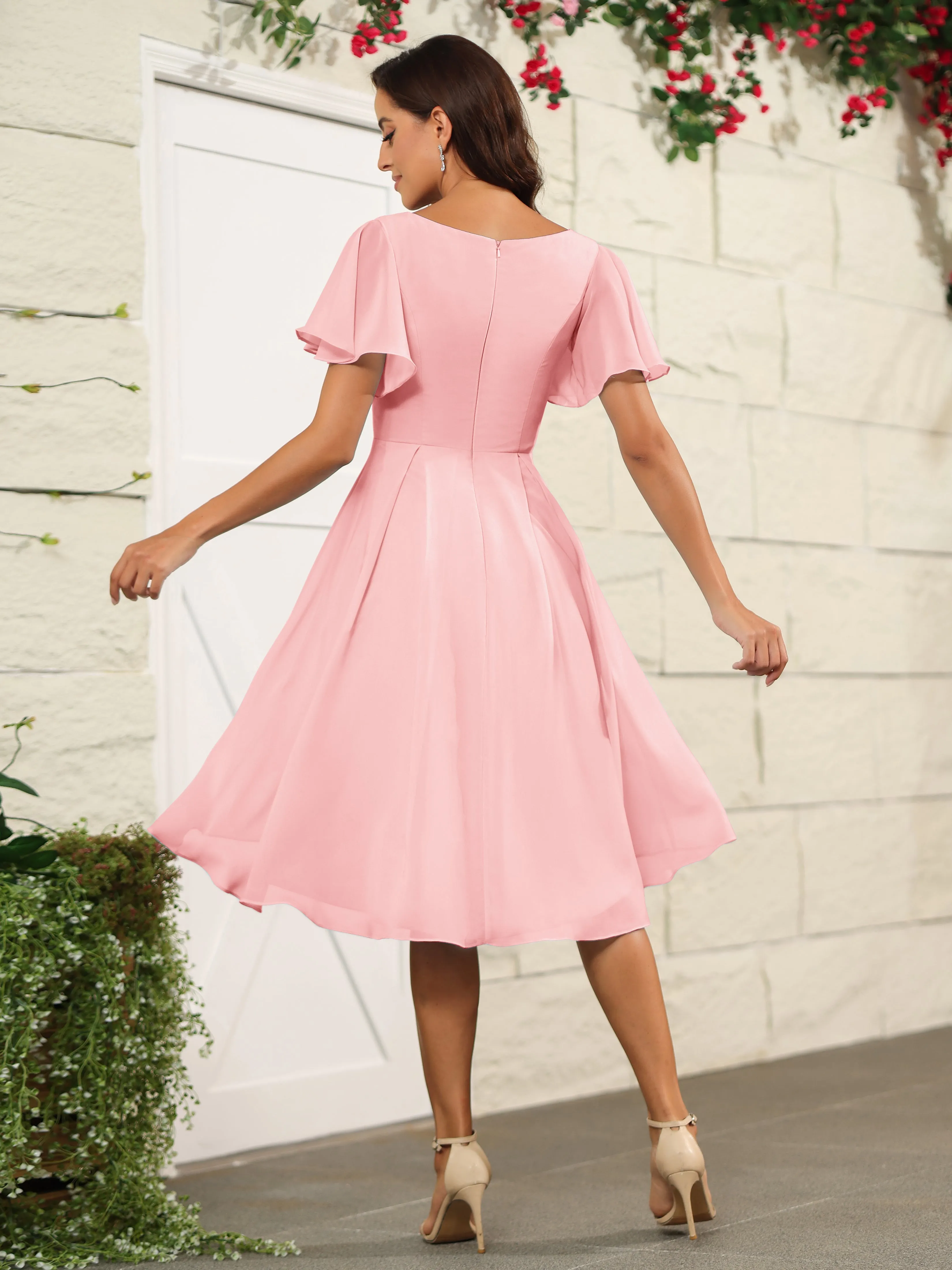 Short Sleeves Chiffon V Neck Knee Length Bridesmaid Dresses