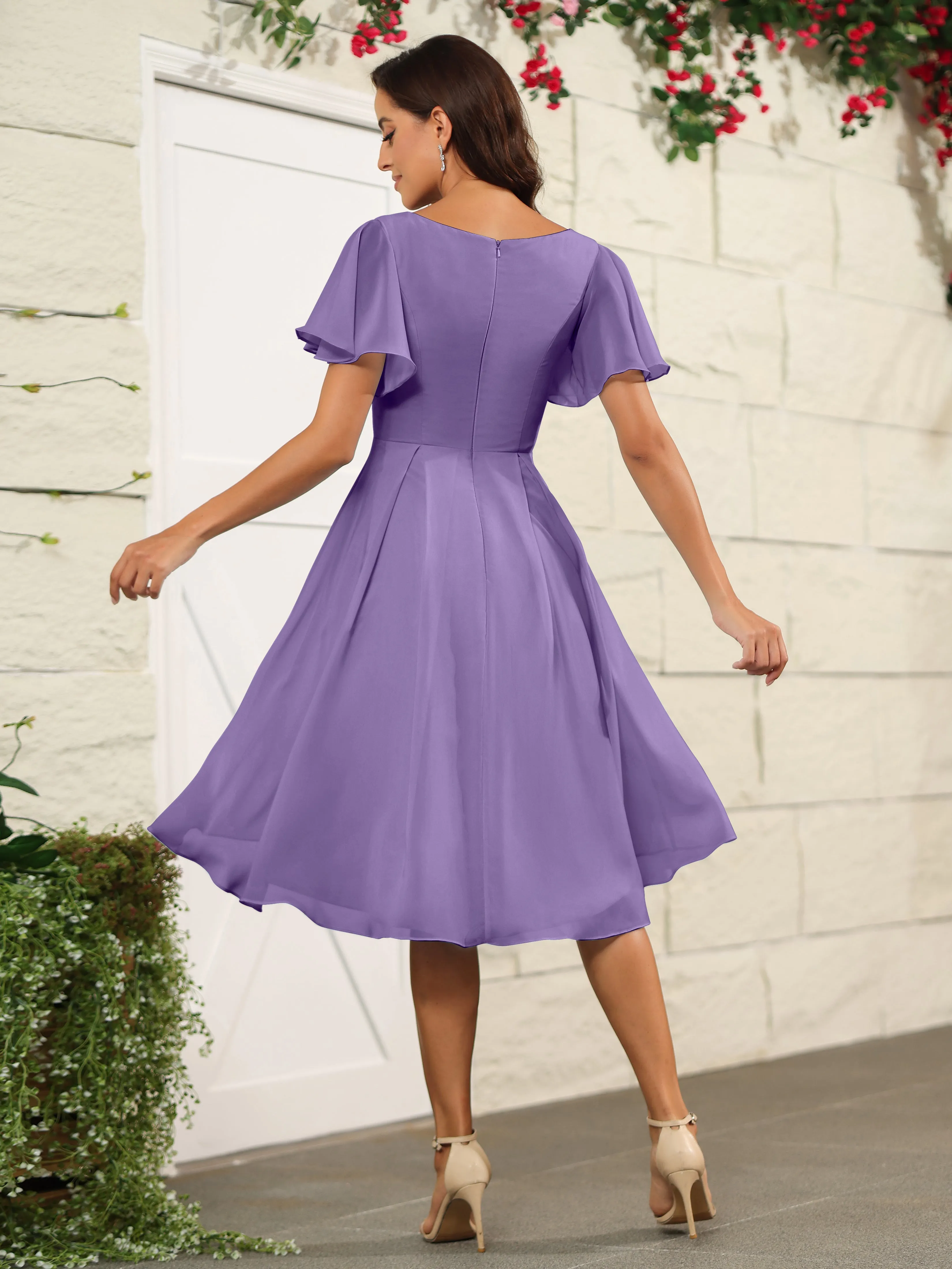 Short Sleeves Chiffon V Neck Knee Length Bridesmaid Dresses