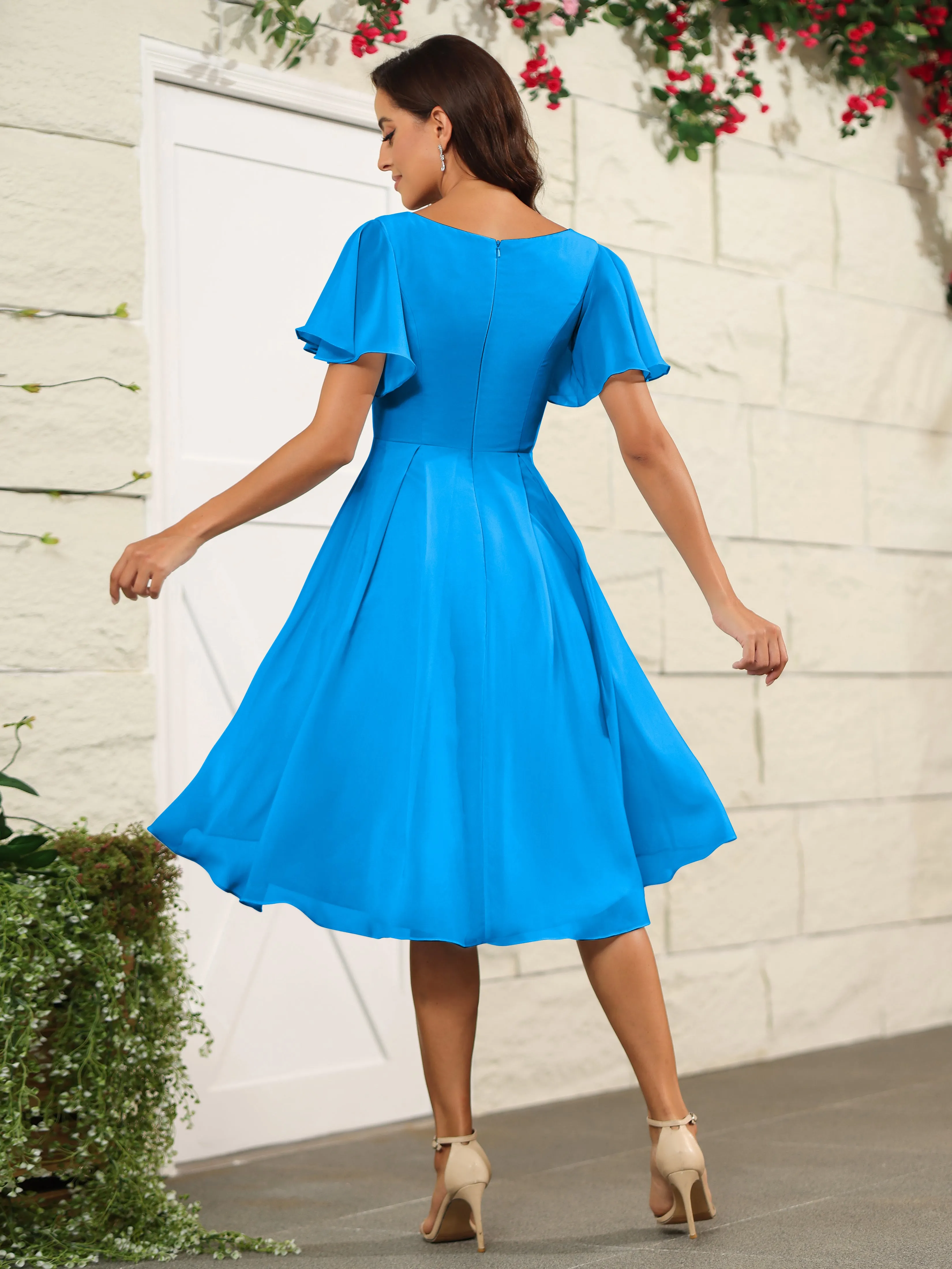 Short Sleeves Chiffon V Neck Knee Length Bridesmaid Dresses