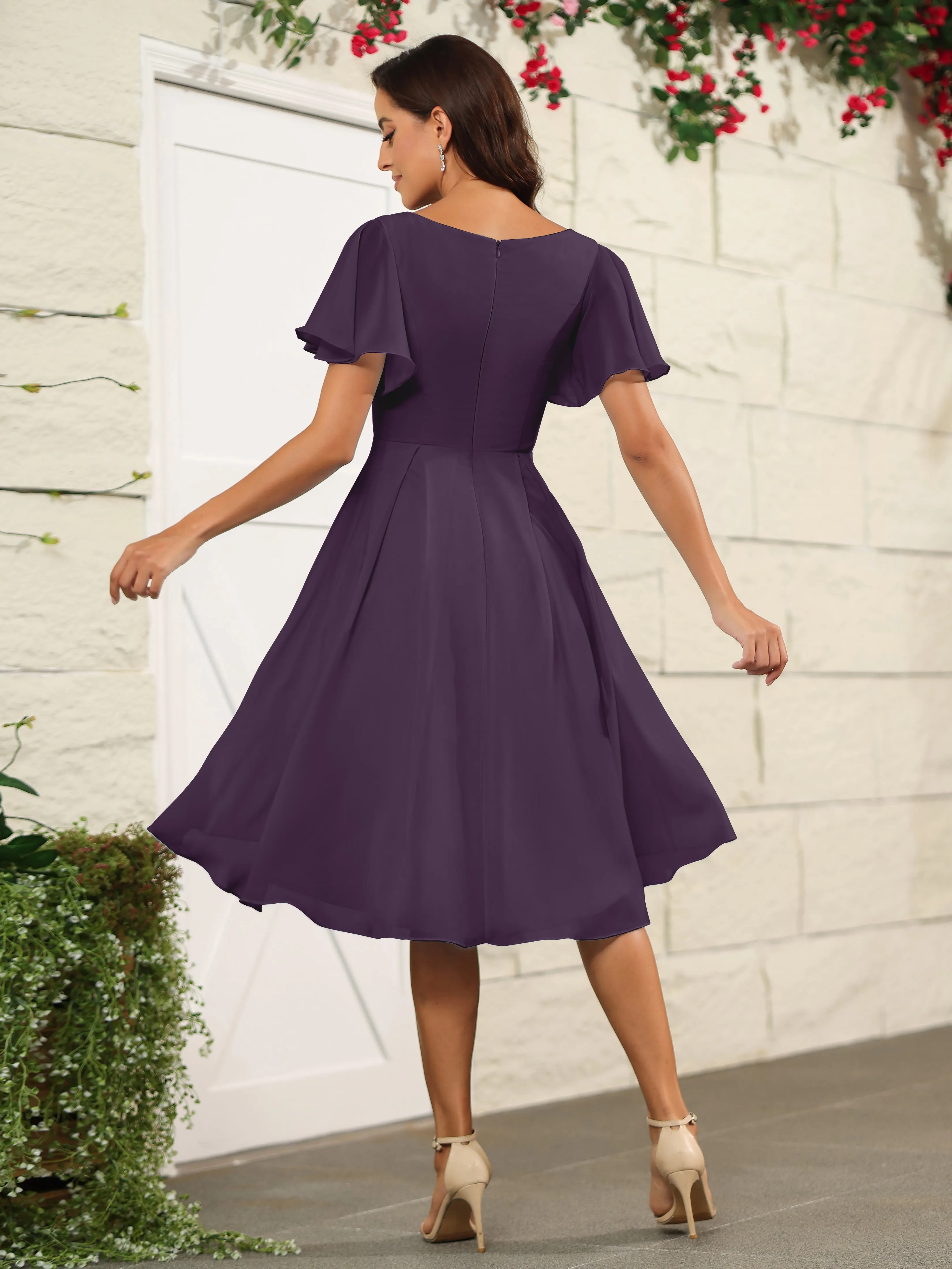 Short Sleeves Chiffon V Neck Knee Length Bridesmaid Dresses