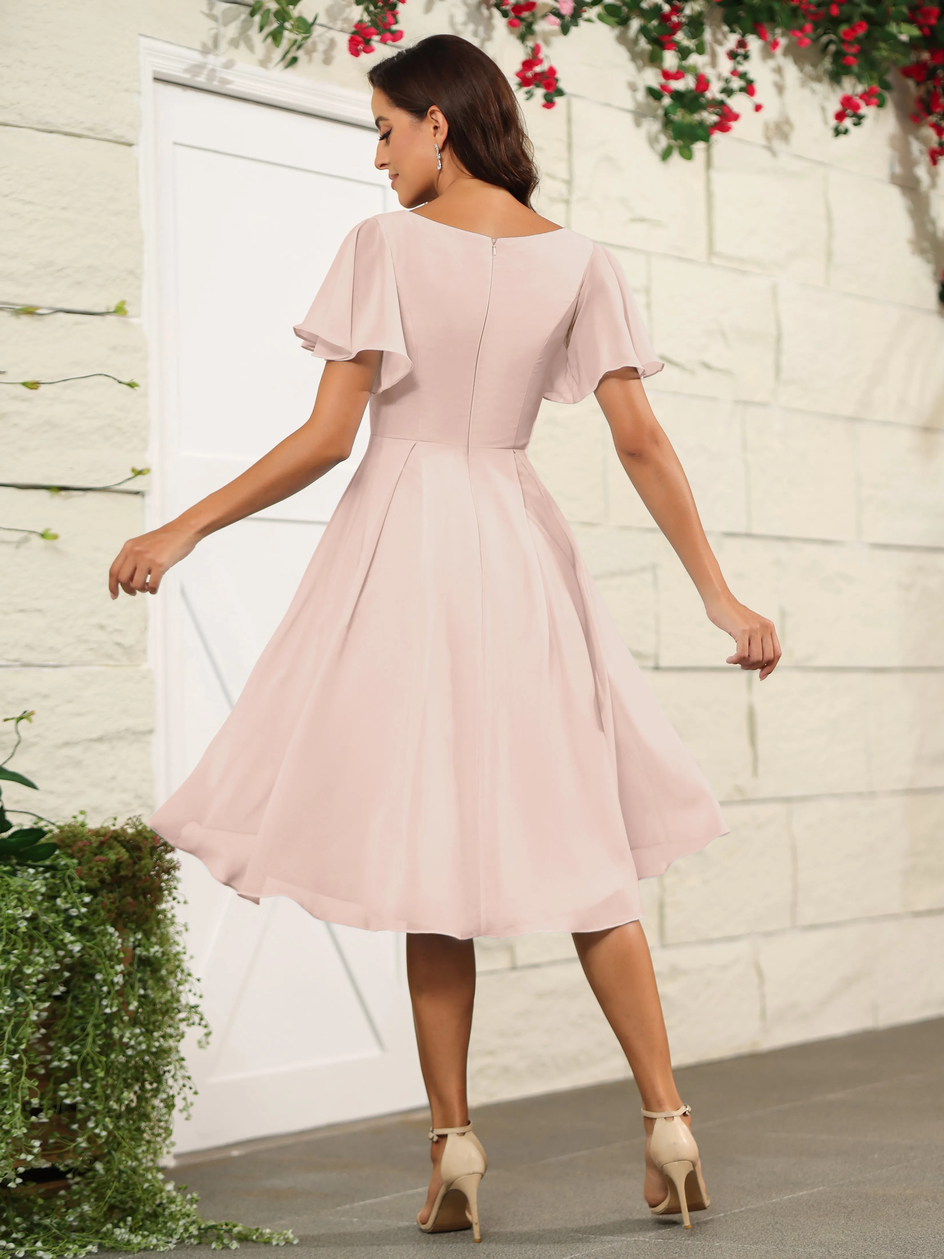 Short Sleeves Chiffon V Neck Knee Length Bridesmaid Dresses