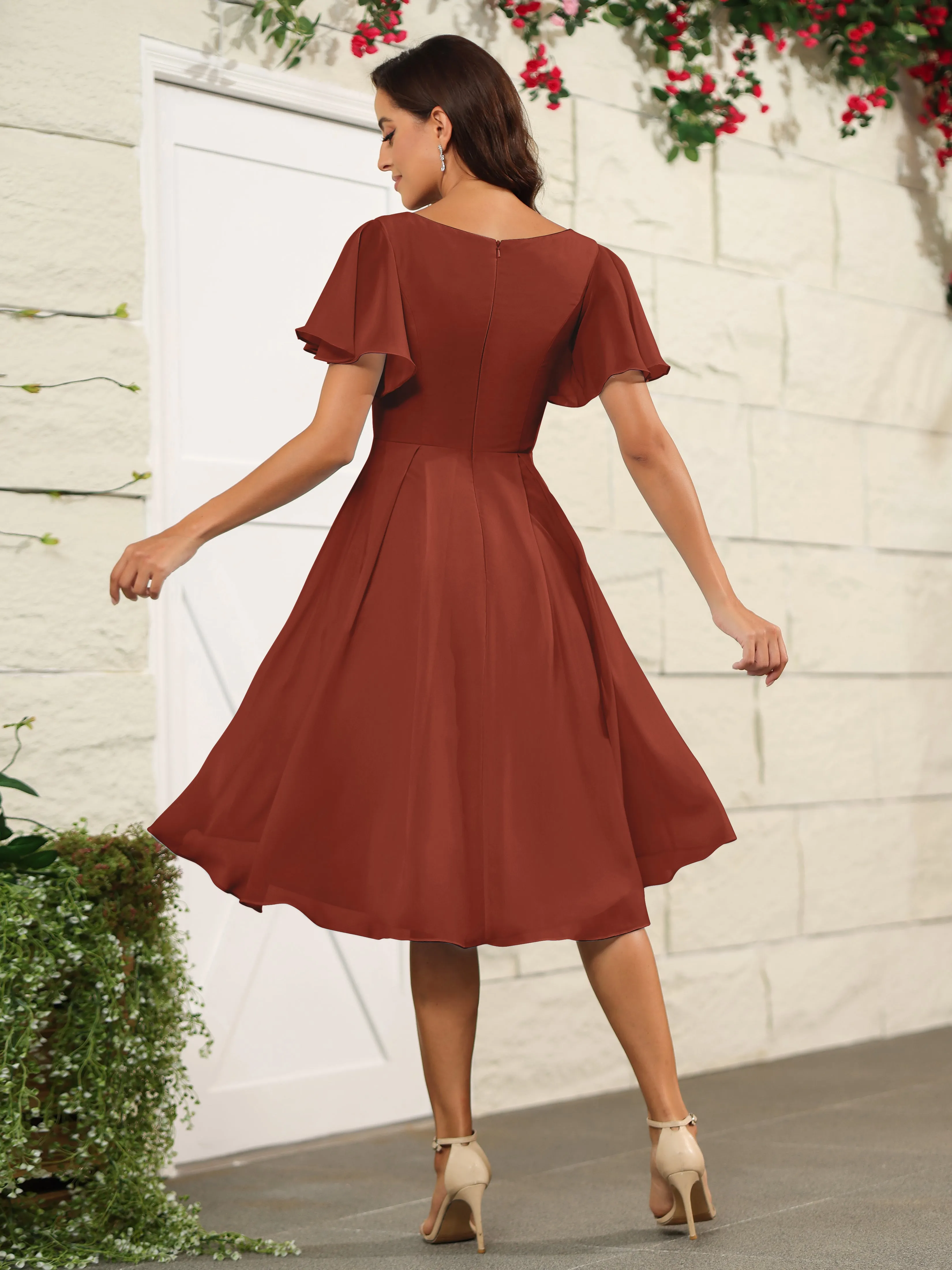 Short Sleeves Chiffon V Neck Knee Length Bridesmaid Dresses